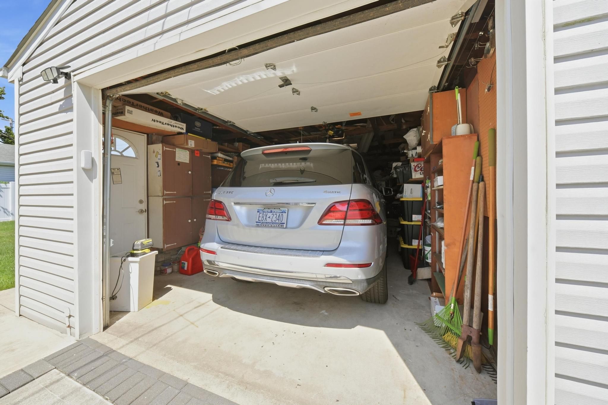  37 Gun Lane, Levittown, NY, 11756 - 物件實景