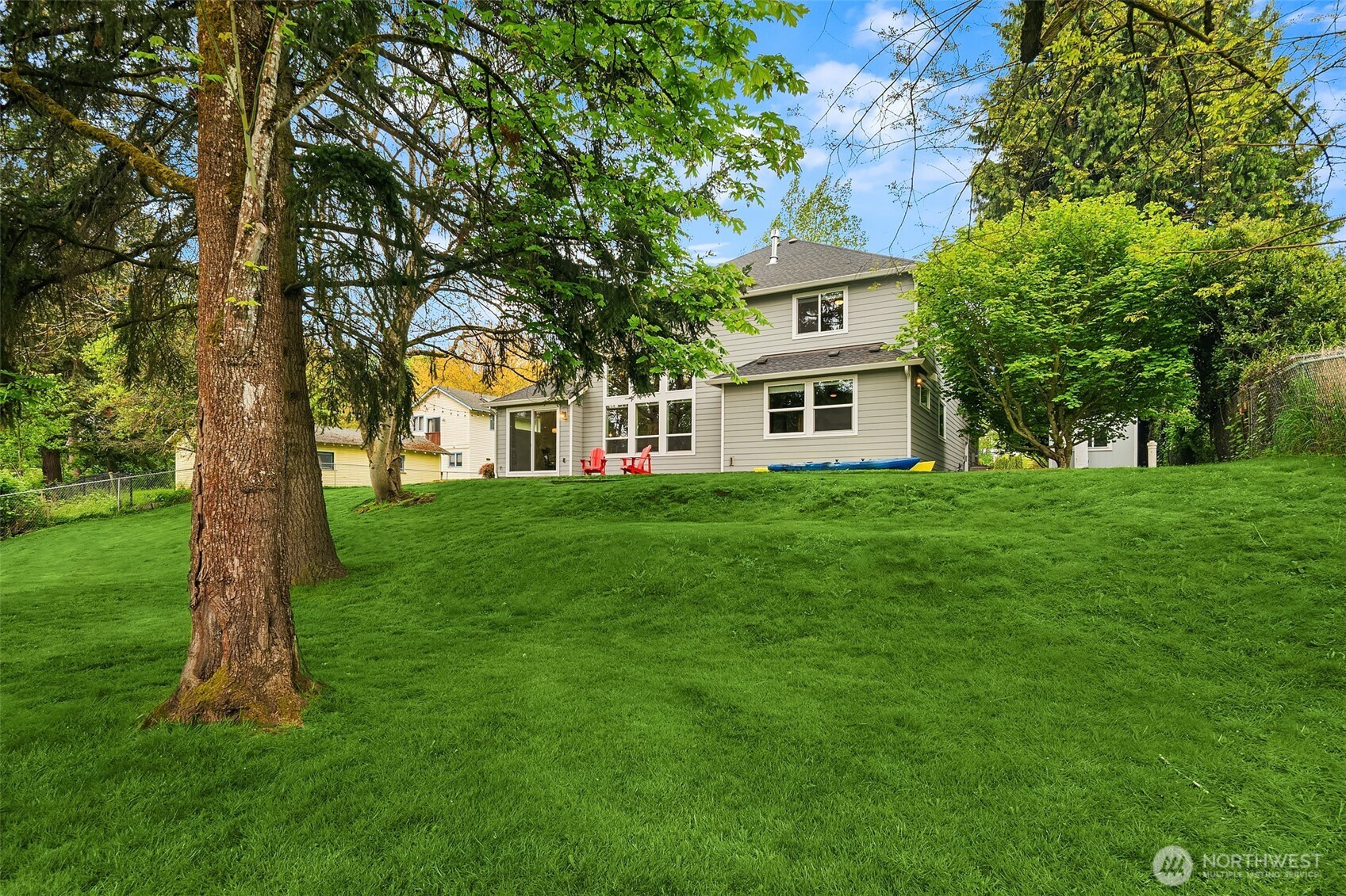 Seattle, Washington, 98178, United States, 4 Bedrooms Bedrooms, ,3 BathroomsBathrooms,Residential,For Sale,1793802