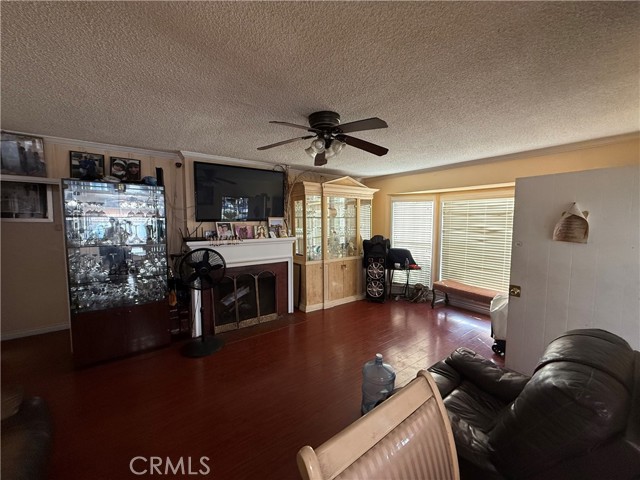 Lynwood, California, 90262, United States, 4 Bedrooms Bedrooms, ,2 BathroomsBathrooms,Residential,For Sale,2005385