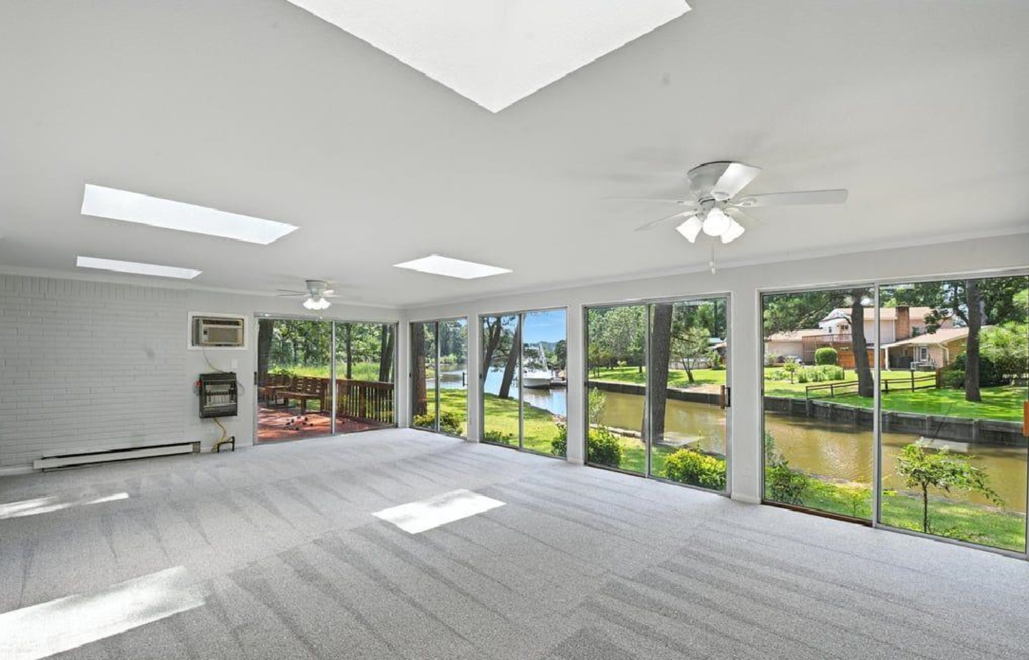 Norfolk, Virginia, 23502, United States, 5 Bedrooms Bedrooms, ,3 BathroomsBathrooms,Residential,For Sale,1984134