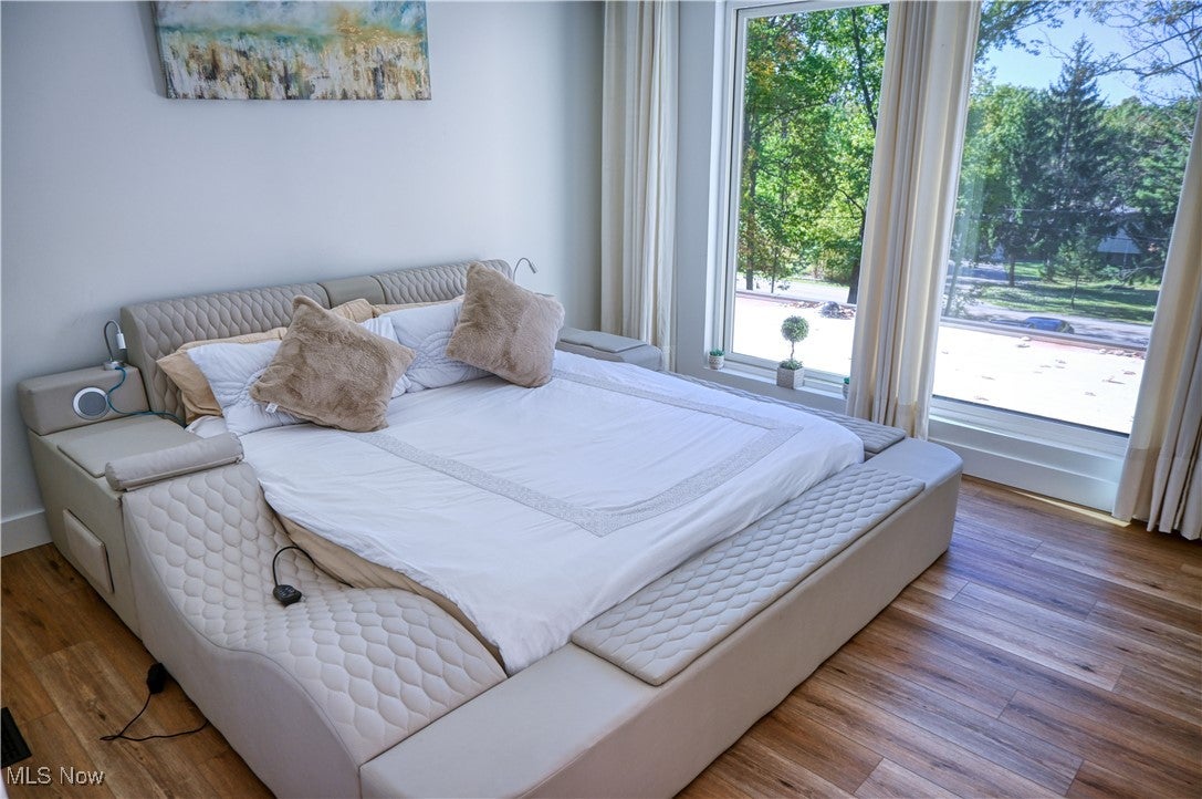 Medina, Ohio, 44256, United States, 5 Bedrooms Bedrooms, ,5 BathroomsBathrooms,Residential,For Sale,1976379