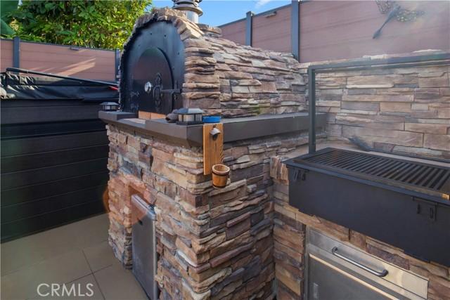 Long Beach, California, 90815, United States, 3 Bedrooms Bedrooms, ,3 BathroomsBathrooms,Residential,For Sale,1987731