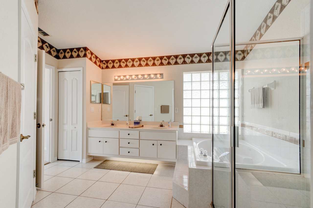 Port Orange, Florida, 32128, United States, 4 Bedrooms Bedrooms, ,2 BathroomsBathrooms,Residential,For Sale,1987397