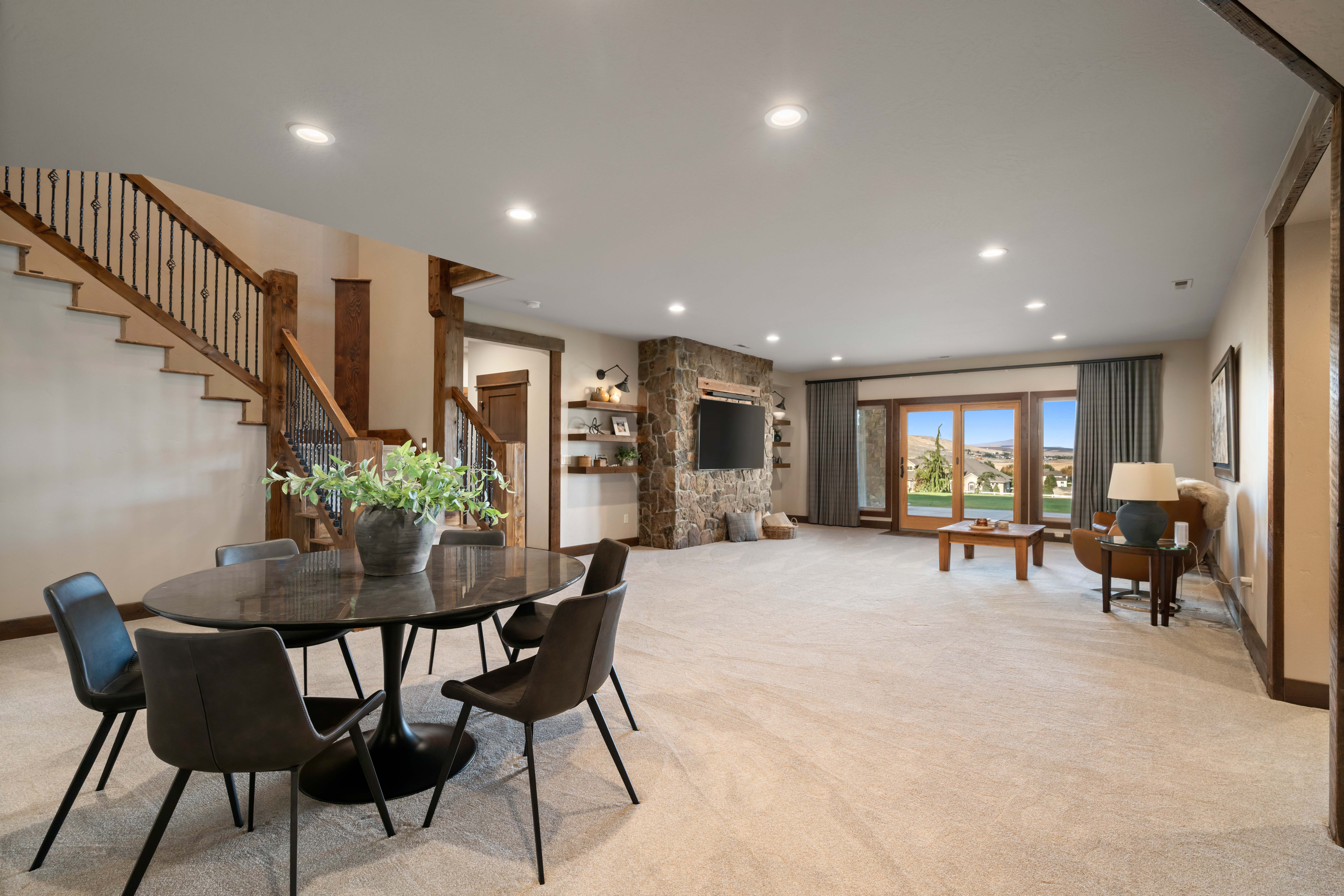  Views 6 Car Garage, Luxury Estate on 4 acres. - 物件實景
