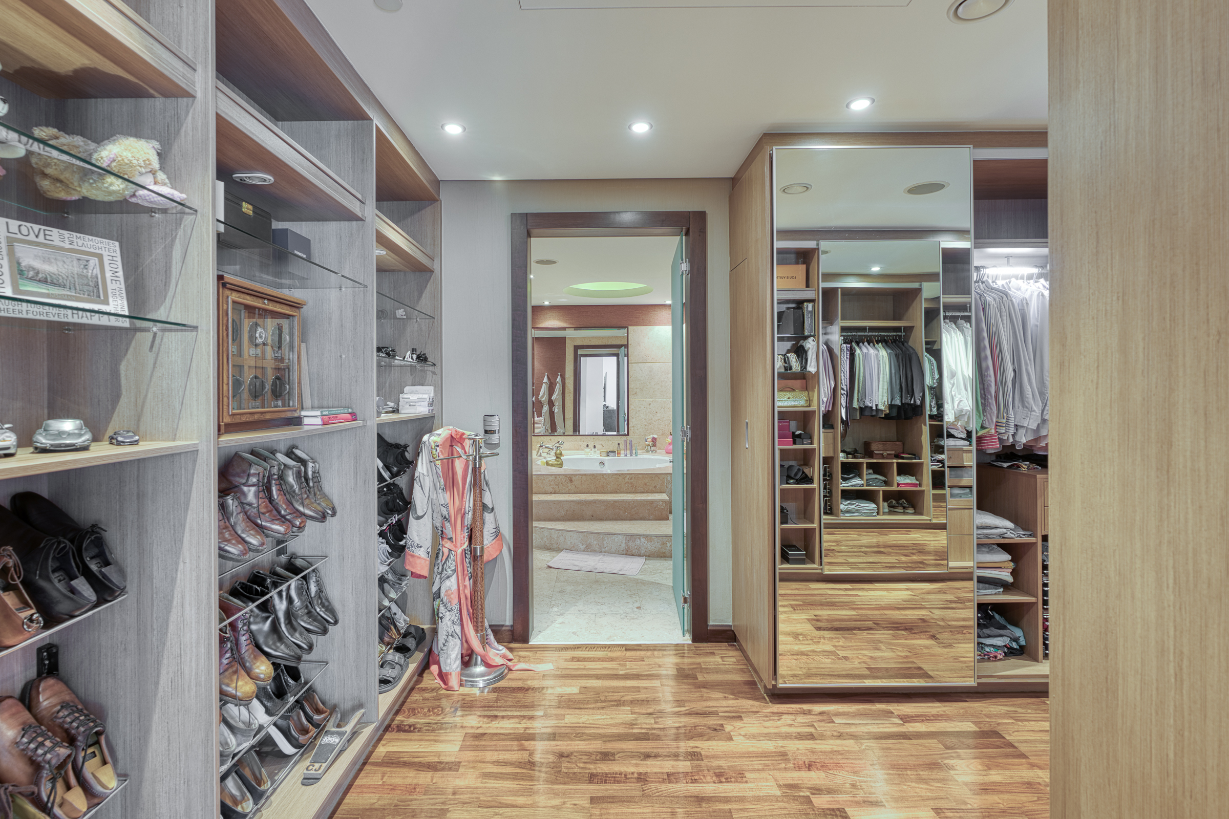  Characterful High-Floor Apartment in Dubai Marina - 物件實景