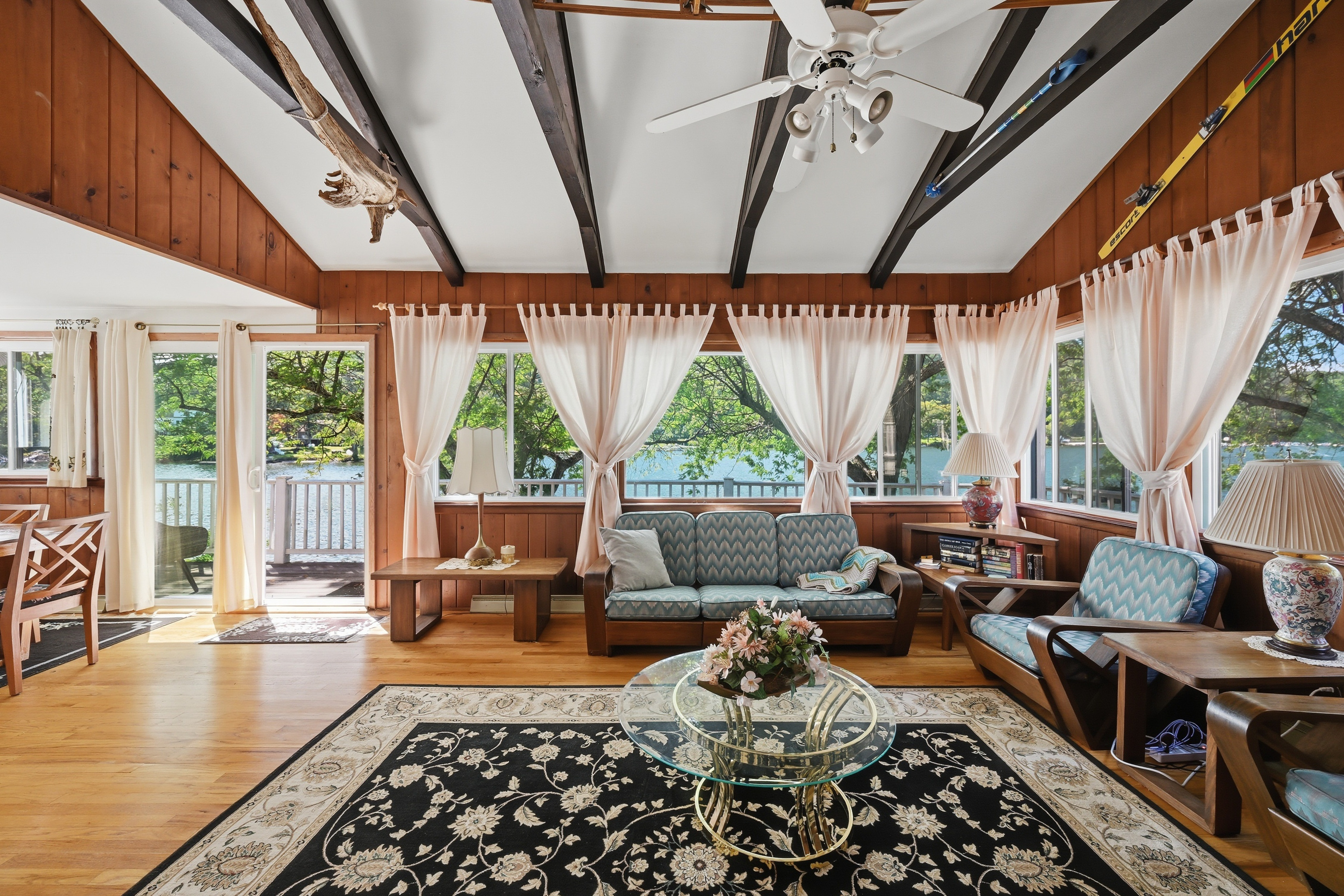  Dual-Home Private Estate with Sweeping Sunset Views on Candlewood Isle - 物件實景
