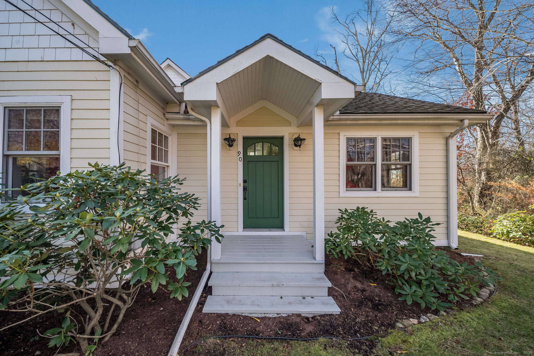 Madison, Connecticut, 06443, United States, 3 Bedrooms Bedrooms, ,2 BathroomsBathrooms,Residential,For Sale,1996814