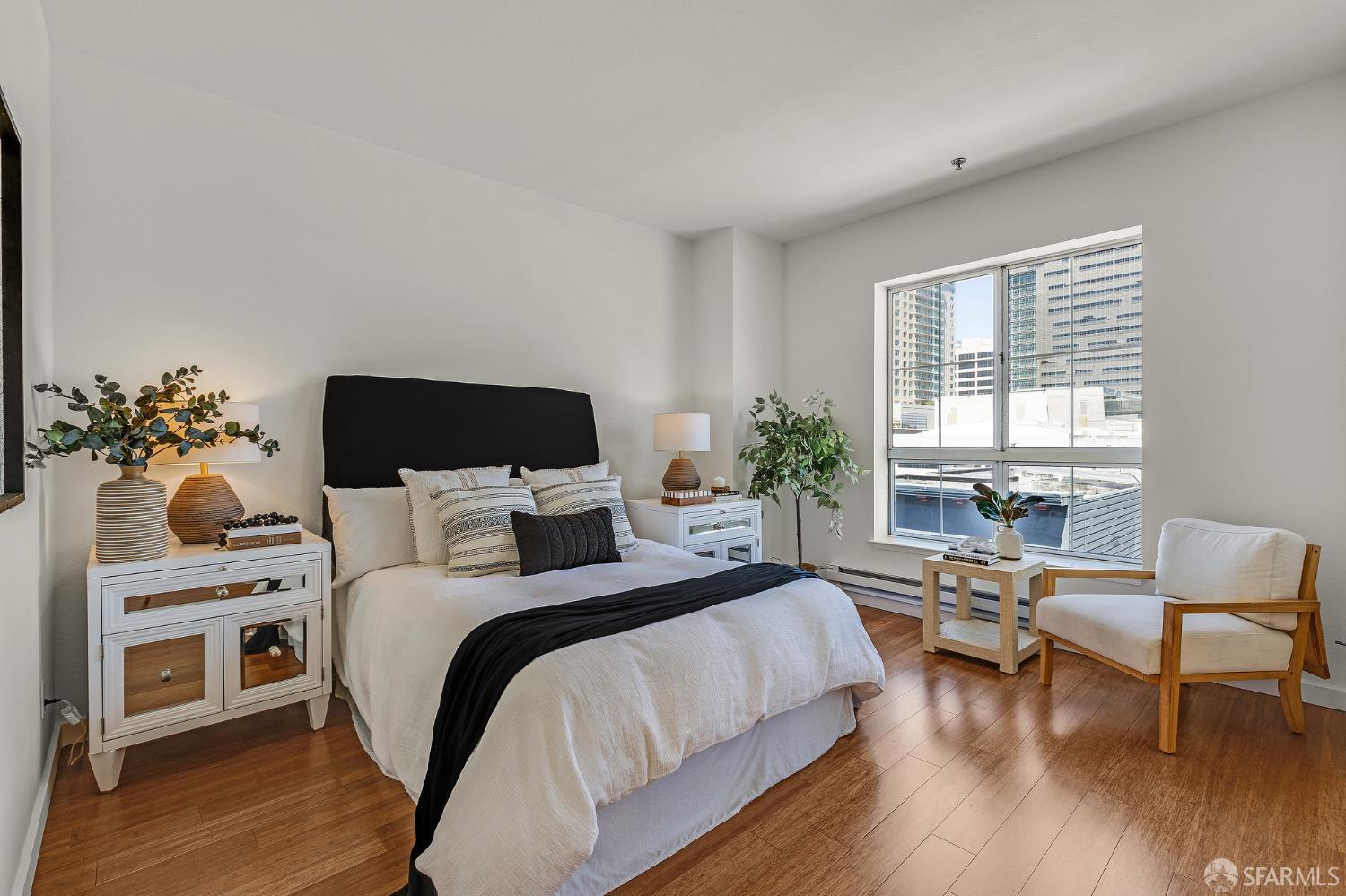 San Francisco, California, 94103, United States, 2 Bedrooms Bedrooms, ,2 BathroomsBathrooms,Residential,For Sale,1849011
