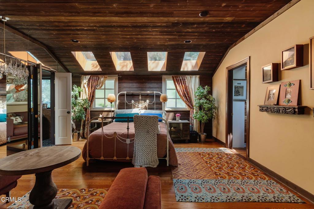 La Canada Flintridge, California, 91011, United States, 4 Bedrooms Bedrooms, ,3 BathroomsBathrooms,Residential,For Sale,1885342