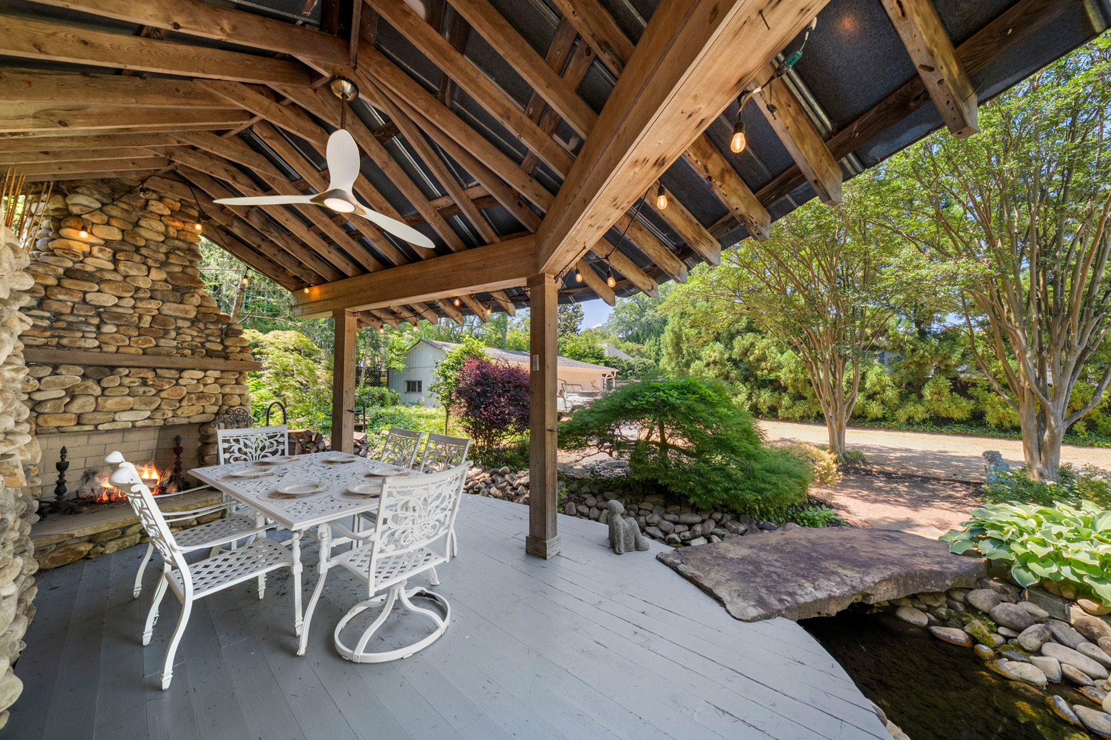  A Curated Historic Estate of Extraordinary Detail and Design - 物件實景