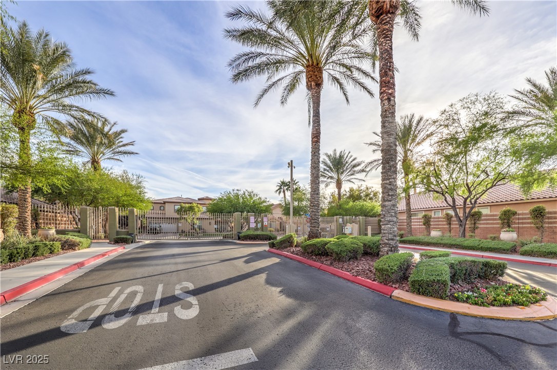 North Las Vegas, Nevada, 89084, United States, 5 Bedrooms Bedrooms, ,4 BathroomsBathrooms,Residential,For Sale,1989651