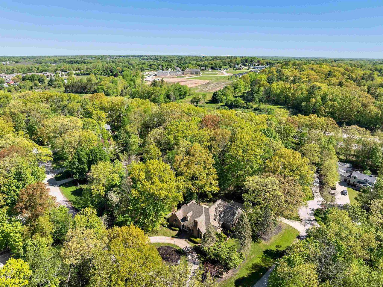 GREEN BAY, Wisconsin, 54313, United States, 5 Bedrooms Bedrooms, ,4 BathroomsBathrooms,Residential,For Sale,1768354