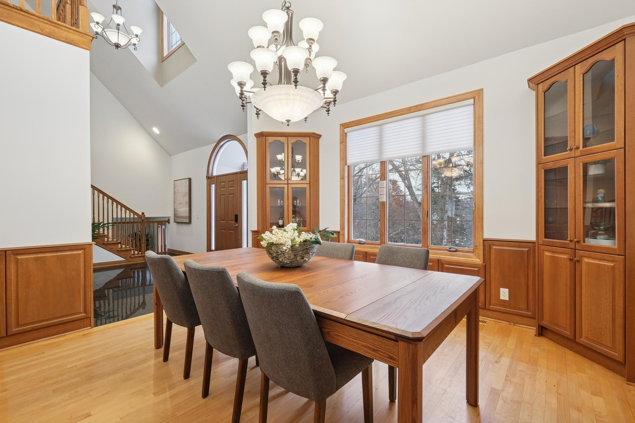 Woodbury, Minnesota, 55129, United States, 5 Bedrooms Bedrooms, ,5 BathroomsBathrooms,Residential,For Sale,1989522