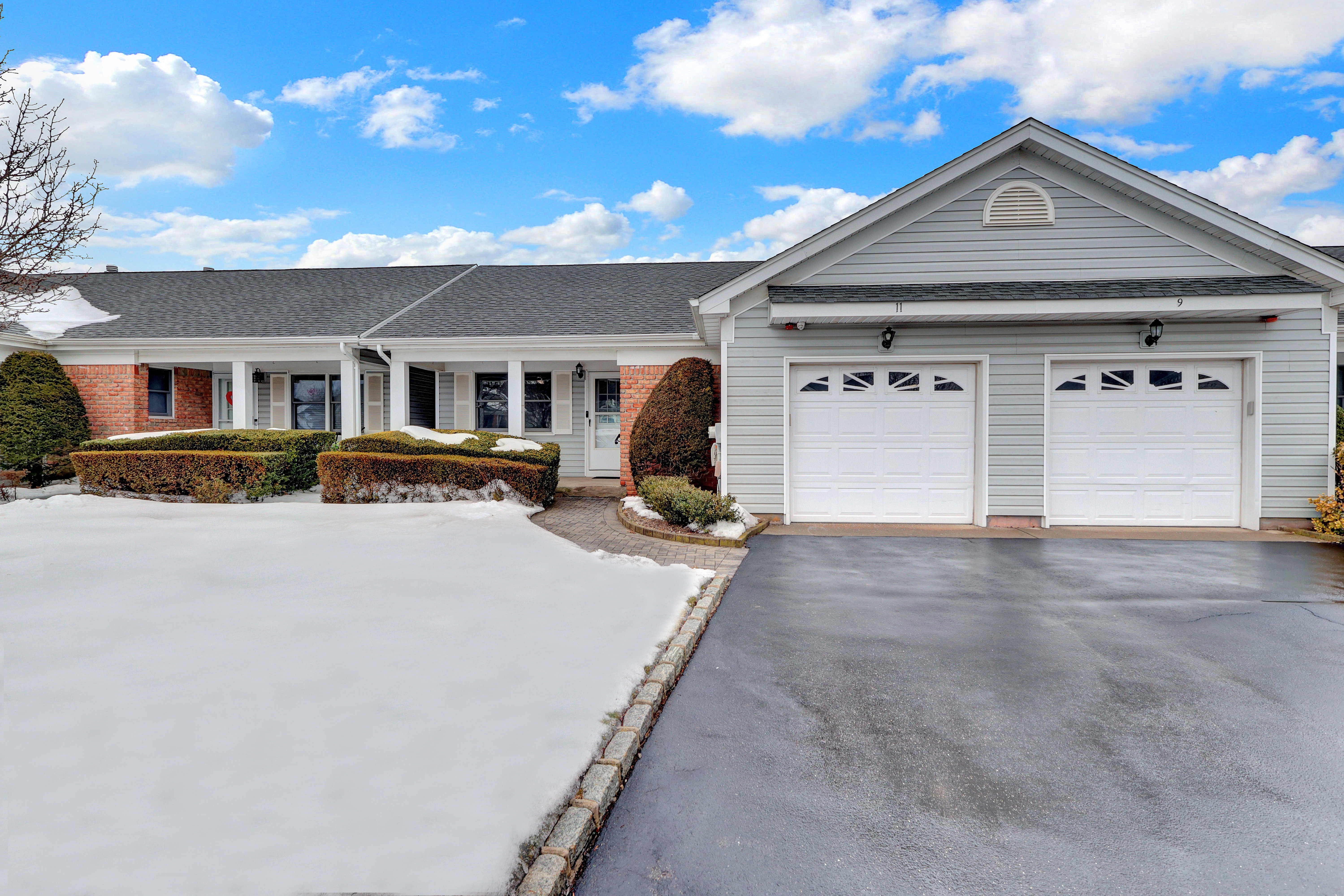  11 Primrose Lane, North Babylon, NY, 11703 - 物件實景