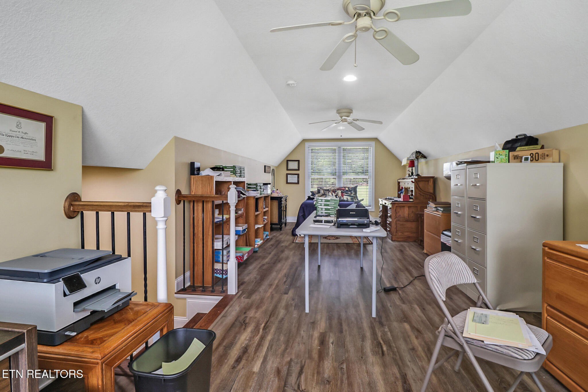 Crossville, Tennessee, 38555, United States, 3 Bedrooms Bedrooms, ,4 BathroomsBathrooms,Residential,For Sale,1977944