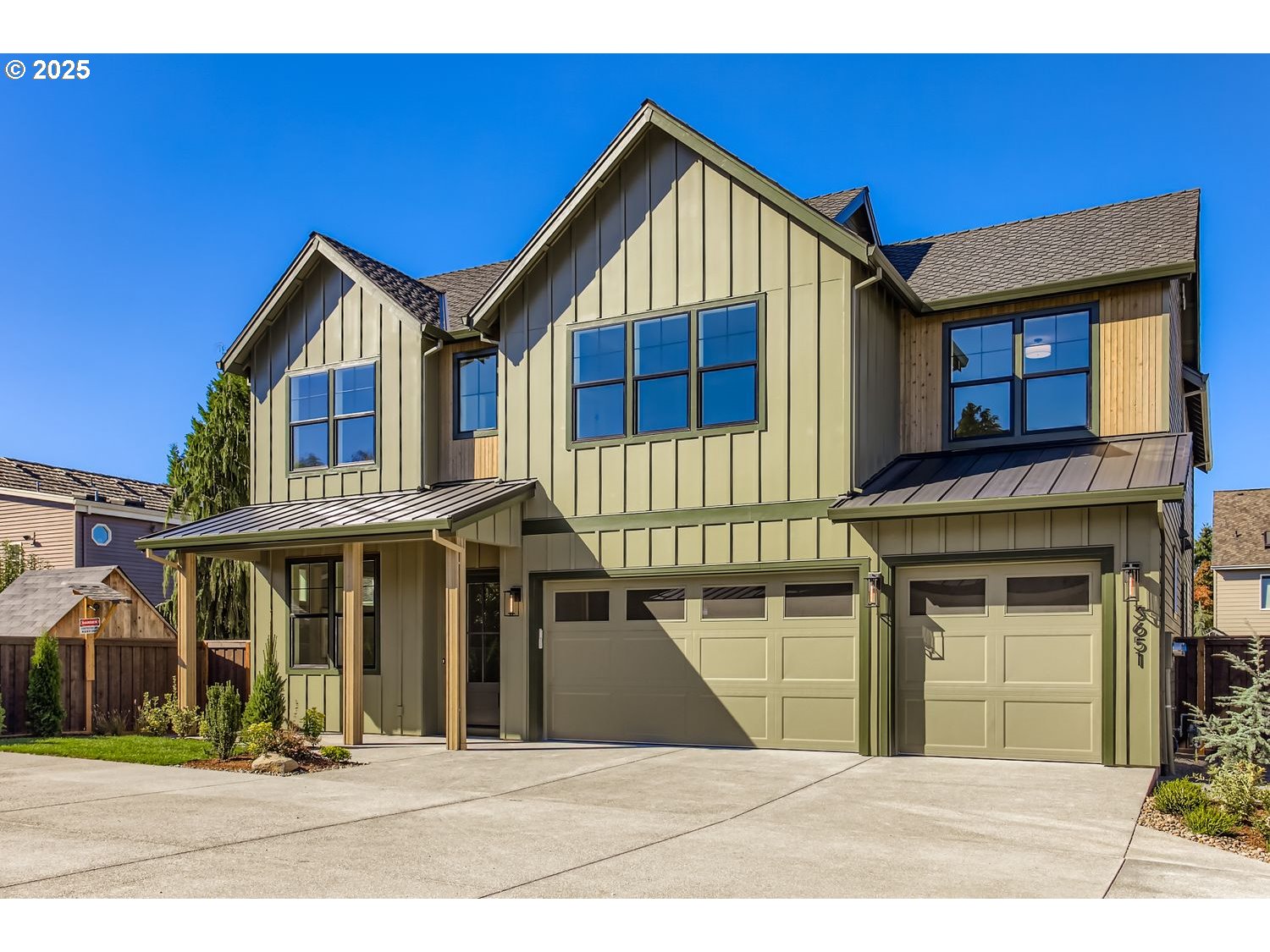 Portland, Oregon, 97229, United States, 5 Bedrooms Bedrooms, ,4 BathroomsBathrooms,Residential,For Sale,1982334