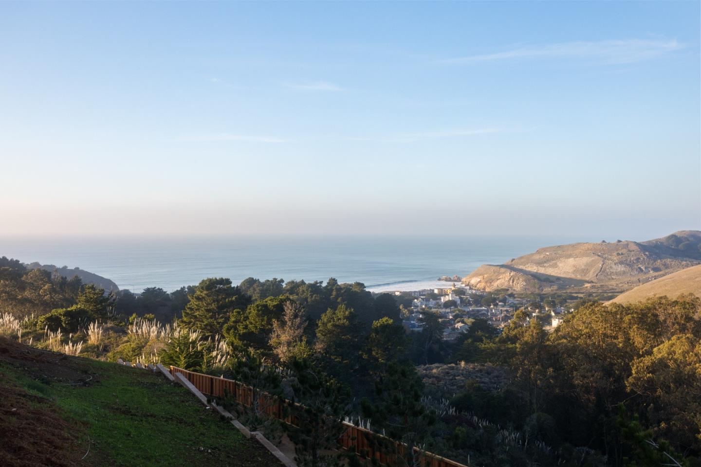 Pacifica, California, 94044, United States, 3 Bedrooms Bedrooms, ,3 BathroomsBathrooms,Residential,For Sale,2001839