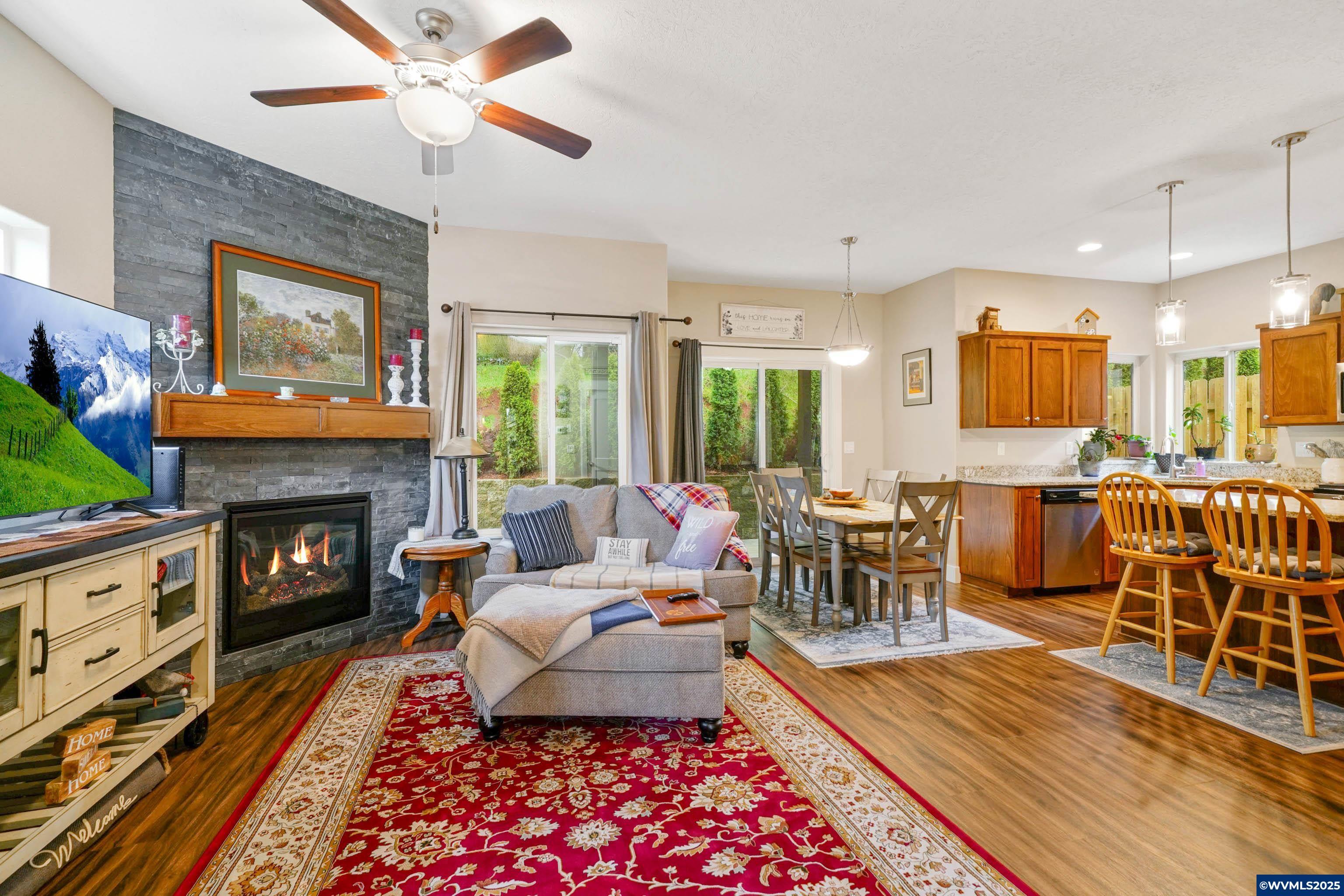 Salem, Oregon, 97306, United States, 3 Bedrooms Bedrooms, ,3 BathroomsBathrooms,Residential,For Sale,1891858