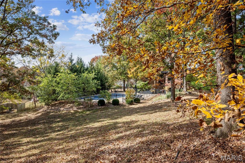 Sullivan, Missouri, 63080, United States, 5 Bedrooms Bedrooms, ,5 BathroomsBathrooms,Residential,For Sale,1906058