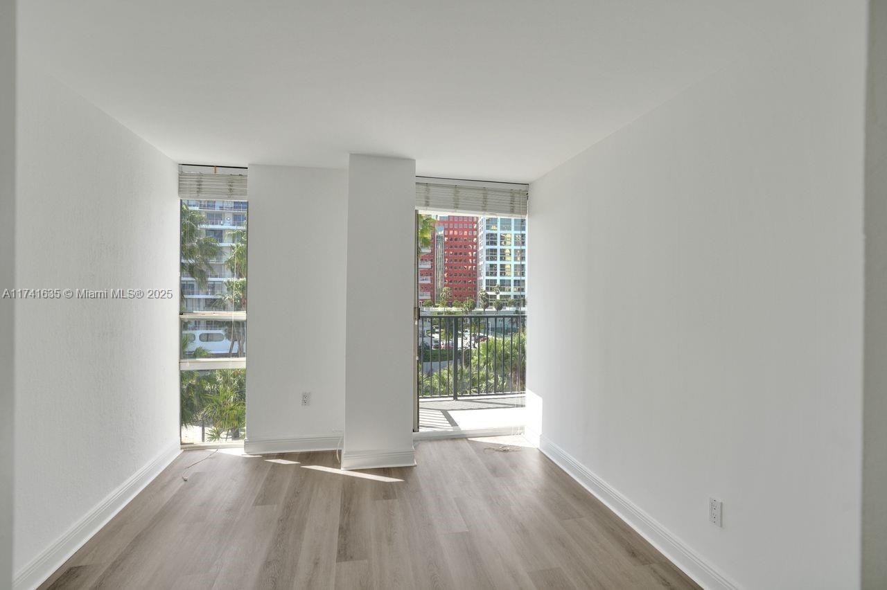 Miami, Florida, 33131, United States, 2 Bedrooms Bedrooms, ,2 BathroomsBathrooms,Residential,For Sale,1705612