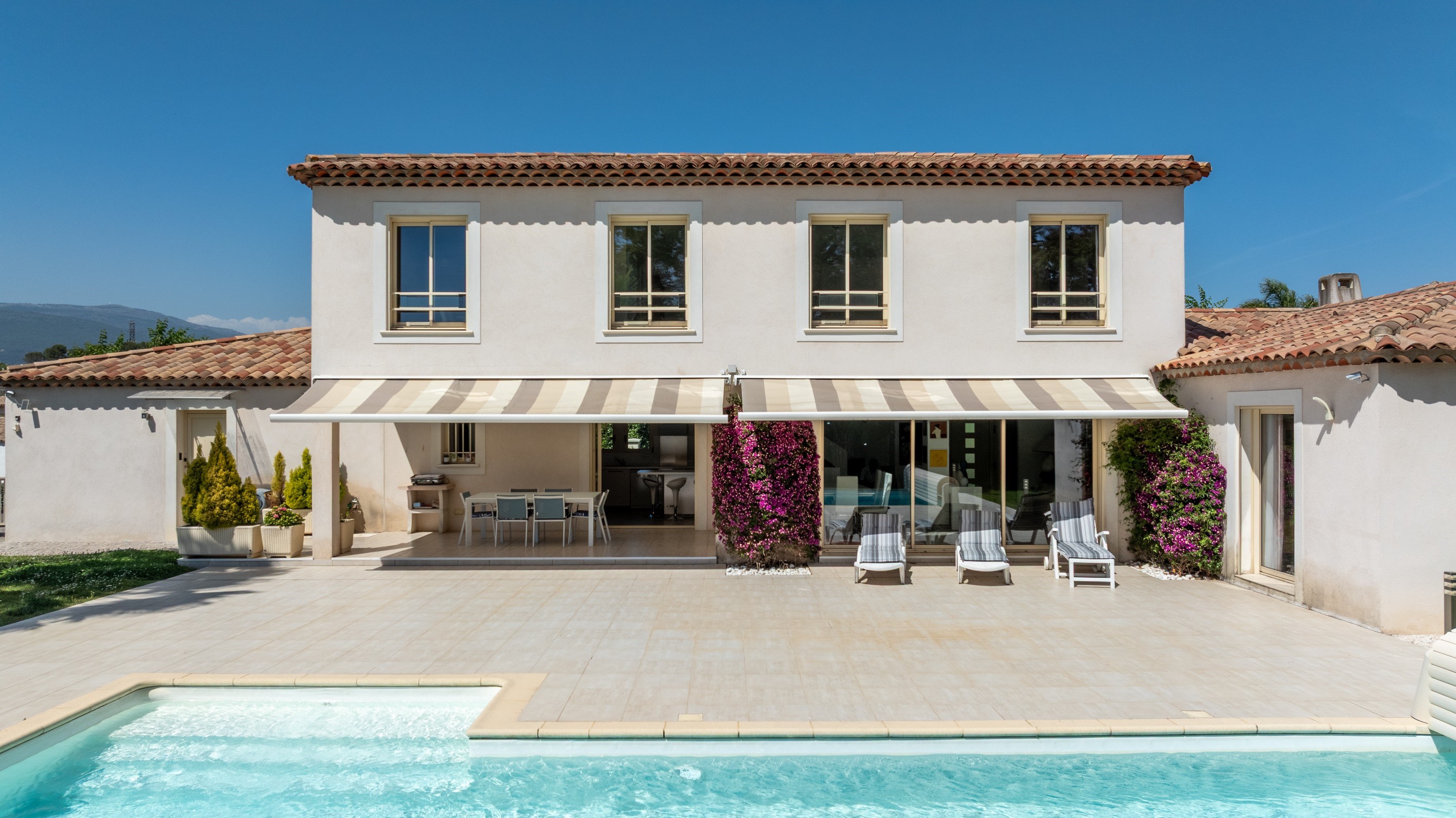  Family villa with pool within walking distance of Mouans-Sartoux village - 物件實景