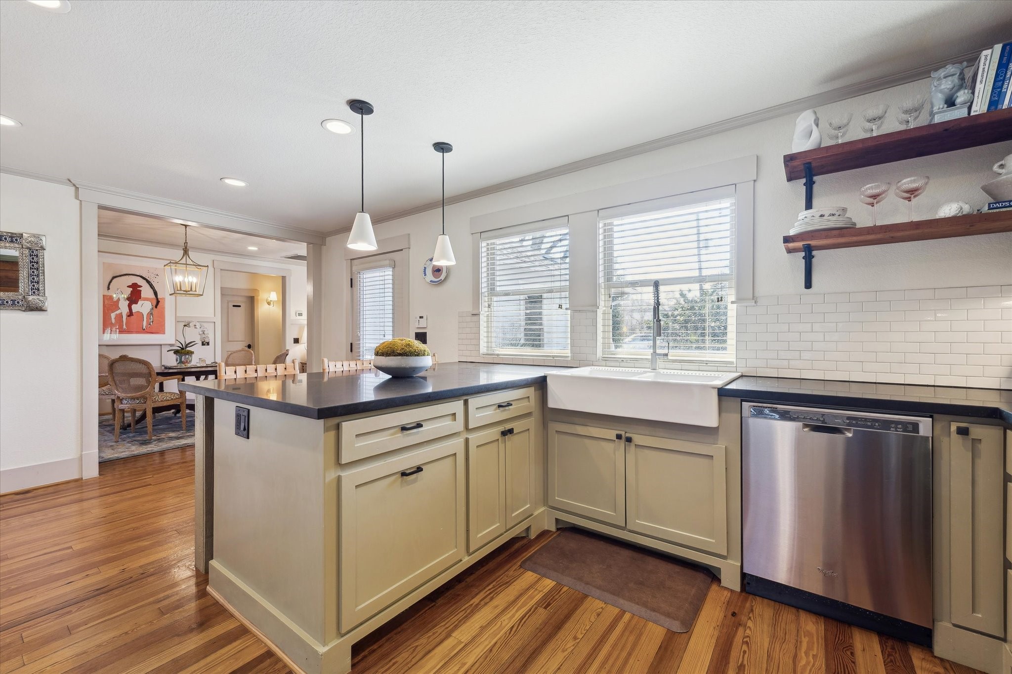  905 Gibbs Street - 物件實景