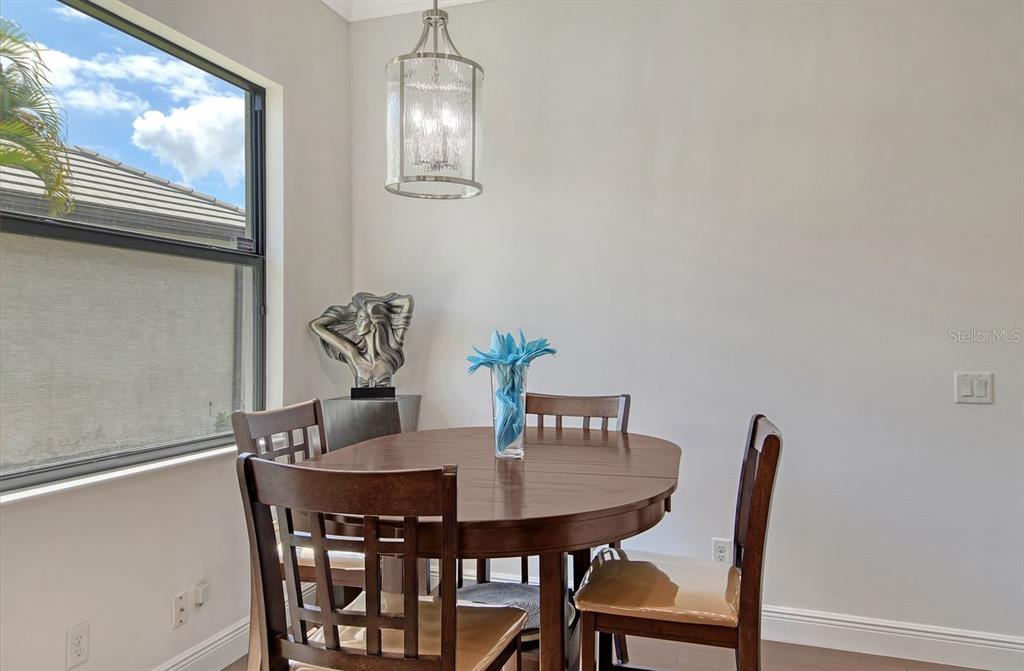 Bradenton, Florida, 34201, United States, 2 Bedrooms Bedrooms, ,2 BathroomsBathrooms,Residential,For Sale,1961743