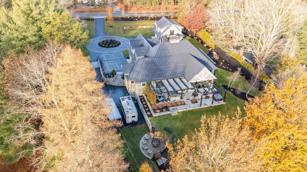 Carver, Massachusetts, 02330, United States, 5 Bedrooms Bedrooms, ,6 BathroomsBathrooms,Residential,For Sale,2005561