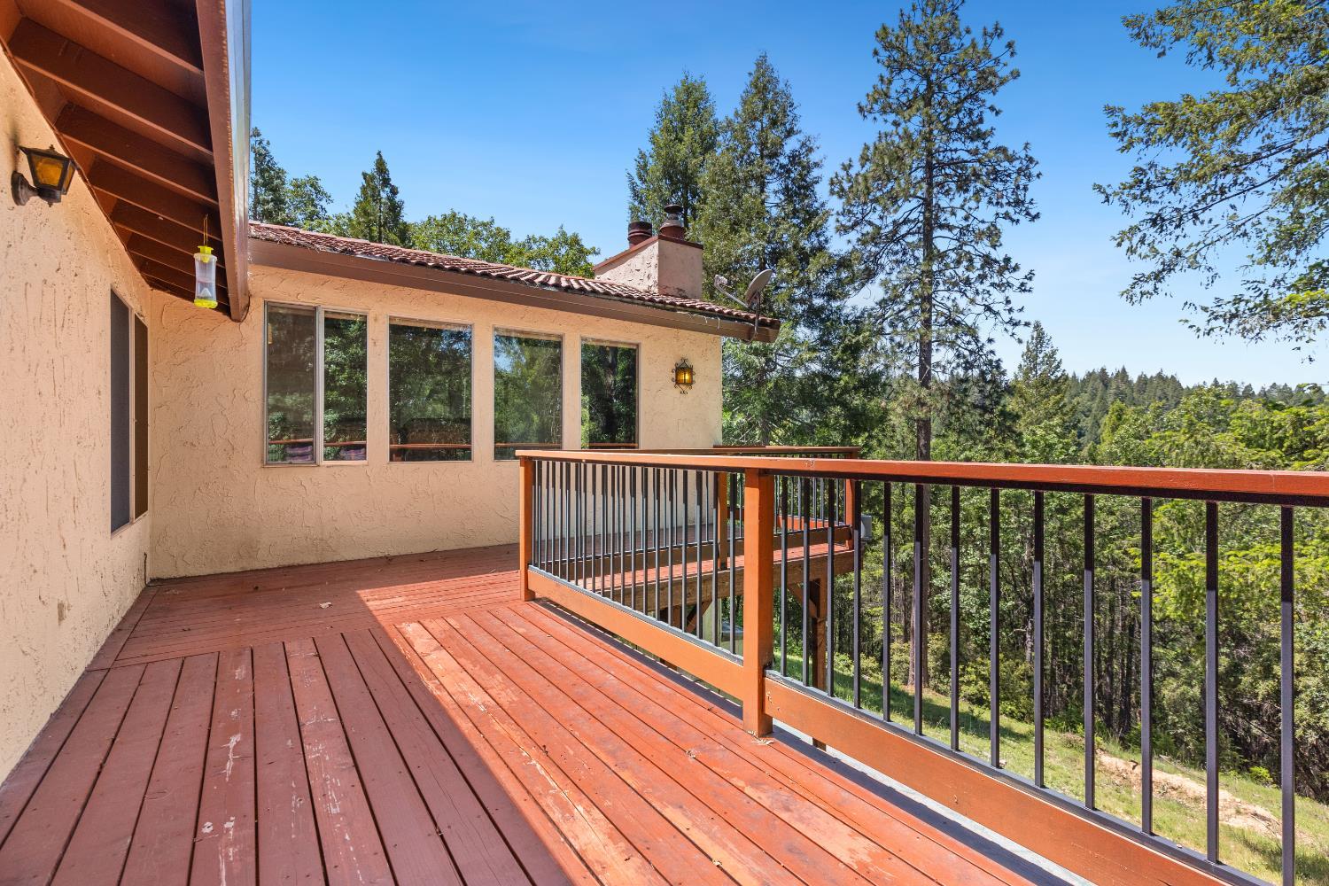Colfax, California, 95713, United States, 4 Bedrooms Bedrooms, ,3 BathroomsBathrooms,Residential,For Sale,1927912