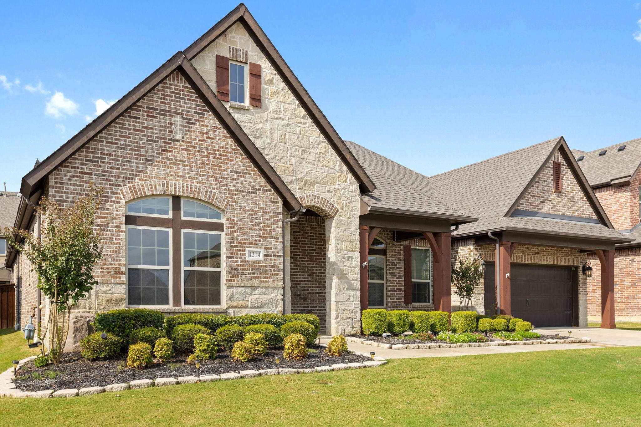 Mansfield, Texas, 76063, United States, 4 Bedrooms Bedrooms, ,4 BathroomsBathrooms,Residential,For Sale,1979956