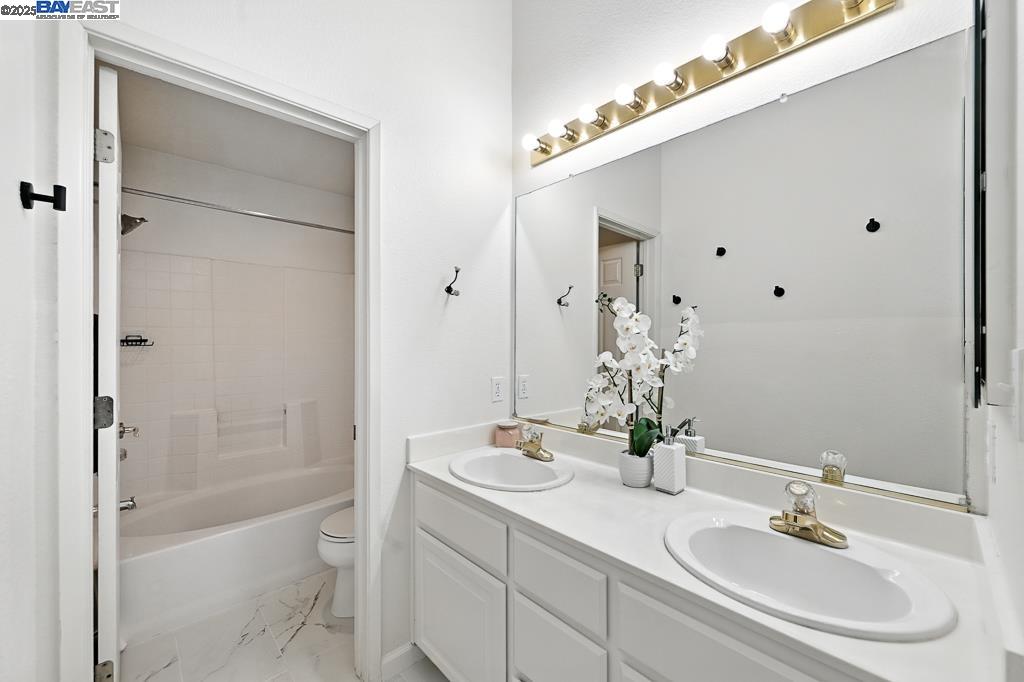 Dublin, California, 94568, United States, 3 Bedrooms Bedrooms, ,2 BathroomsBathrooms,Residential,For Sale,1987848