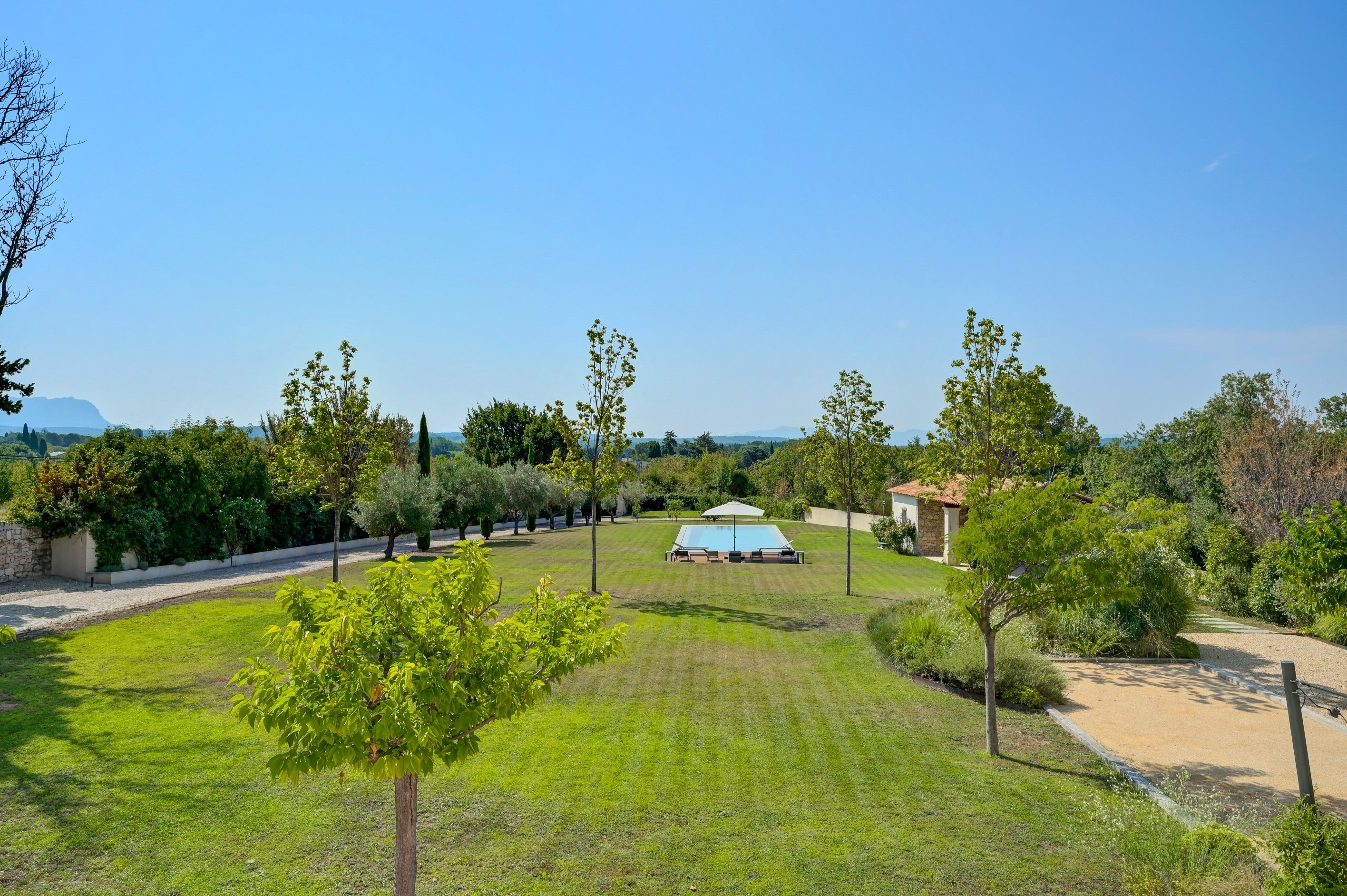  Stunning Historic Bastide Surrounded by Vineyards, Less than 15 Minutes from Ce… - 物件實景