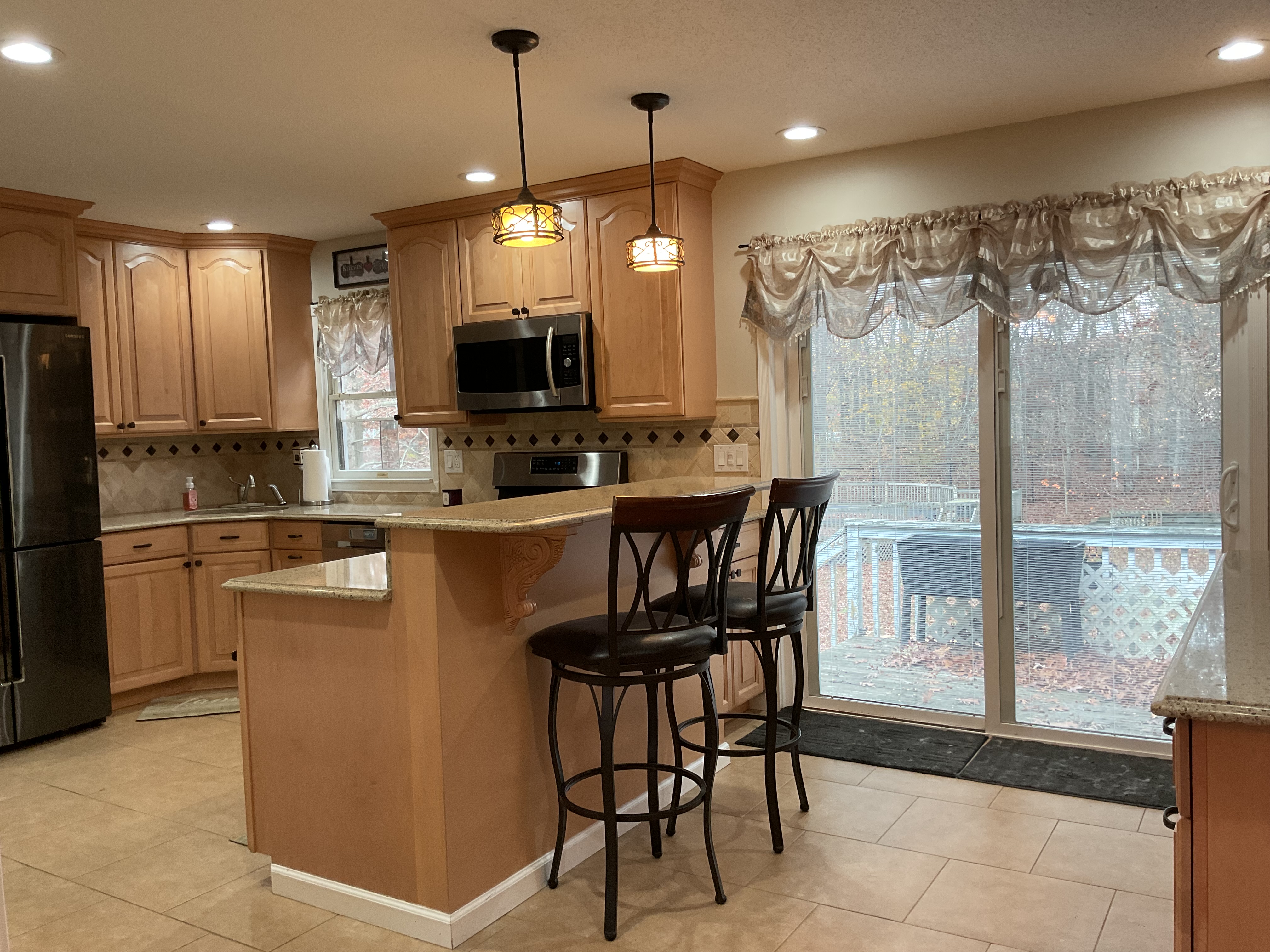 Shirley, New York, 11967, United States, 4 Bedrooms Bedrooms, ,3 BathroomsBathrooms,Residential,For Sale,1990449