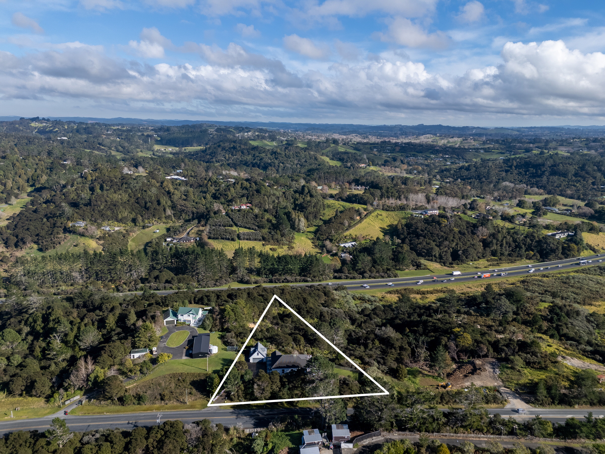  1274 East Coast Road, Redvale - 物件實景