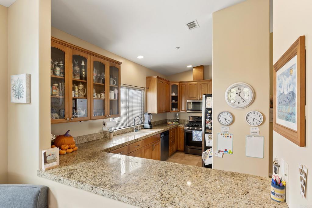 Coronado, California, 92118, United States, 3 Bedrooms Bedrooms, ,2 BathroomsBathrooms,Residential,For Sale,1991535