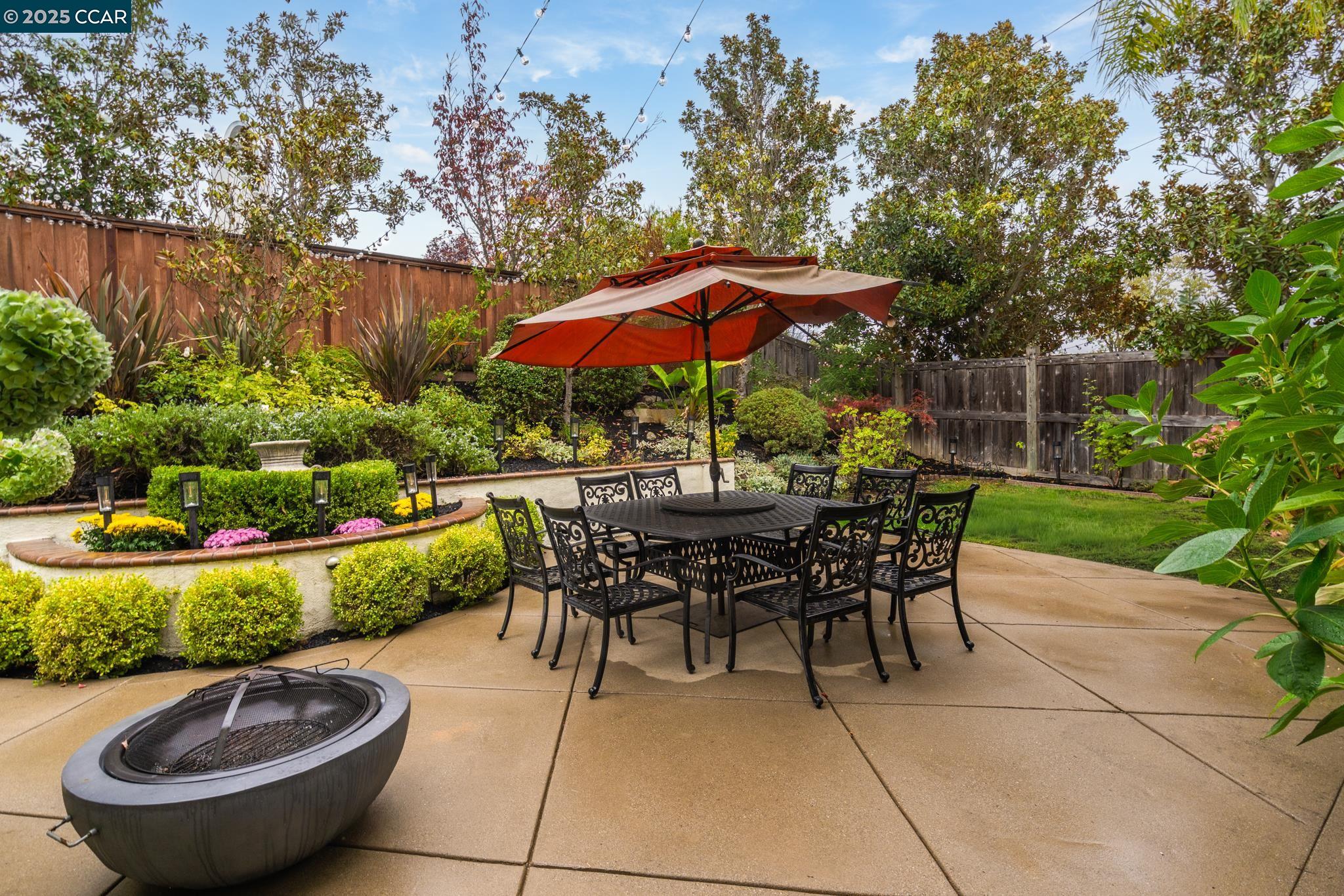 San Ramon, California, 94582, United States, 4 Bedrooms Bedrooms, ,3 BathroomsBathrooms,Residential,For Sale,1988285