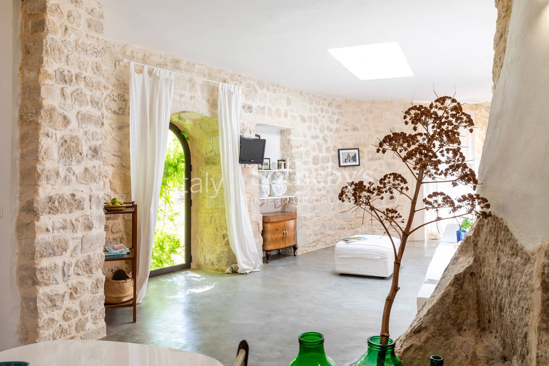  Detached property with a terrace, just a stone’s throw from the historic - 物件實景