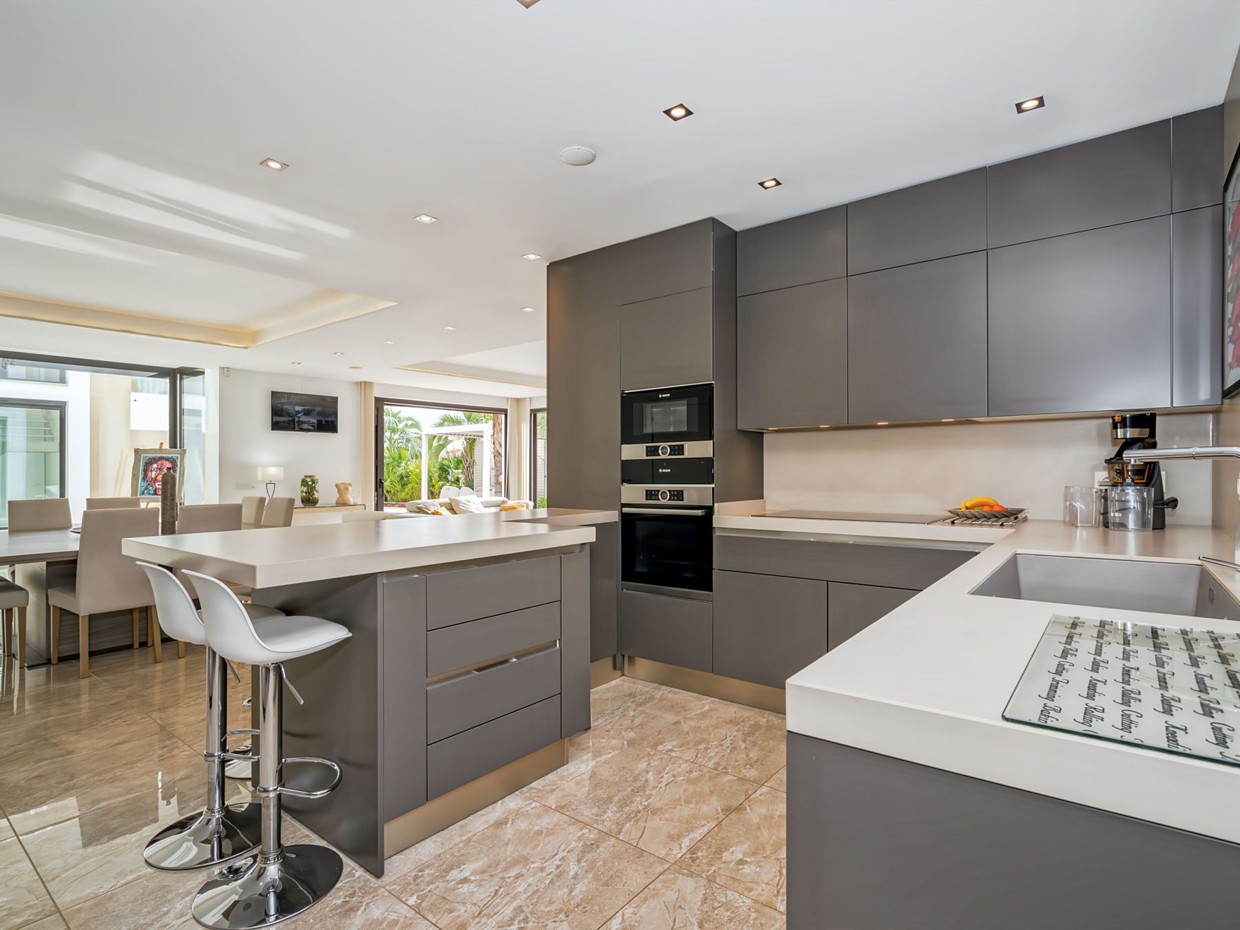  where  luxury and nautical living meet - 物件實景