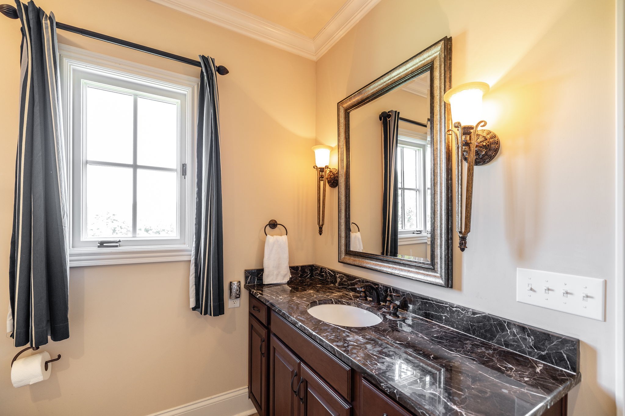 Greenbrier, Tennessee, 37073, United States, 5 Bedrooms Bedrooms, ,6 BathroomsBathrooms,Residential,For Sale,1827902