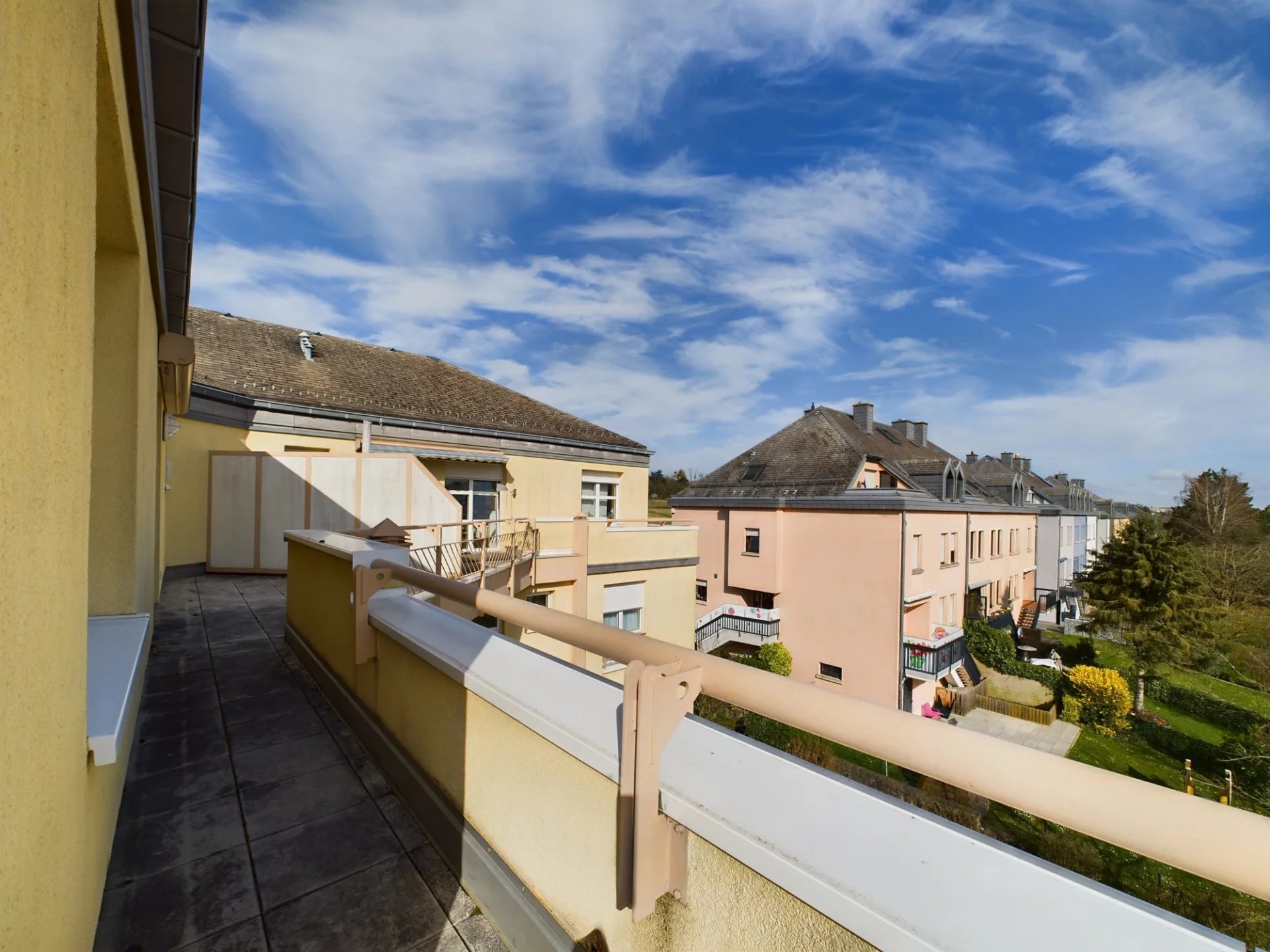 Luxembourg, Canton de Luxembourg, LU, 2 Bedrooms Bedrooms, ,1 BathroomBathrooms,Residential,For Sale,1999100