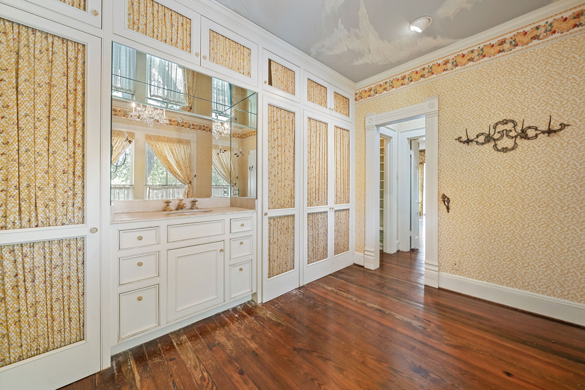 San Marcos, Texas, 78666, United States, 3 Bedrooms Bedrooms, ,4 BathroomsBathrooms,Residential,For Sale,1981922