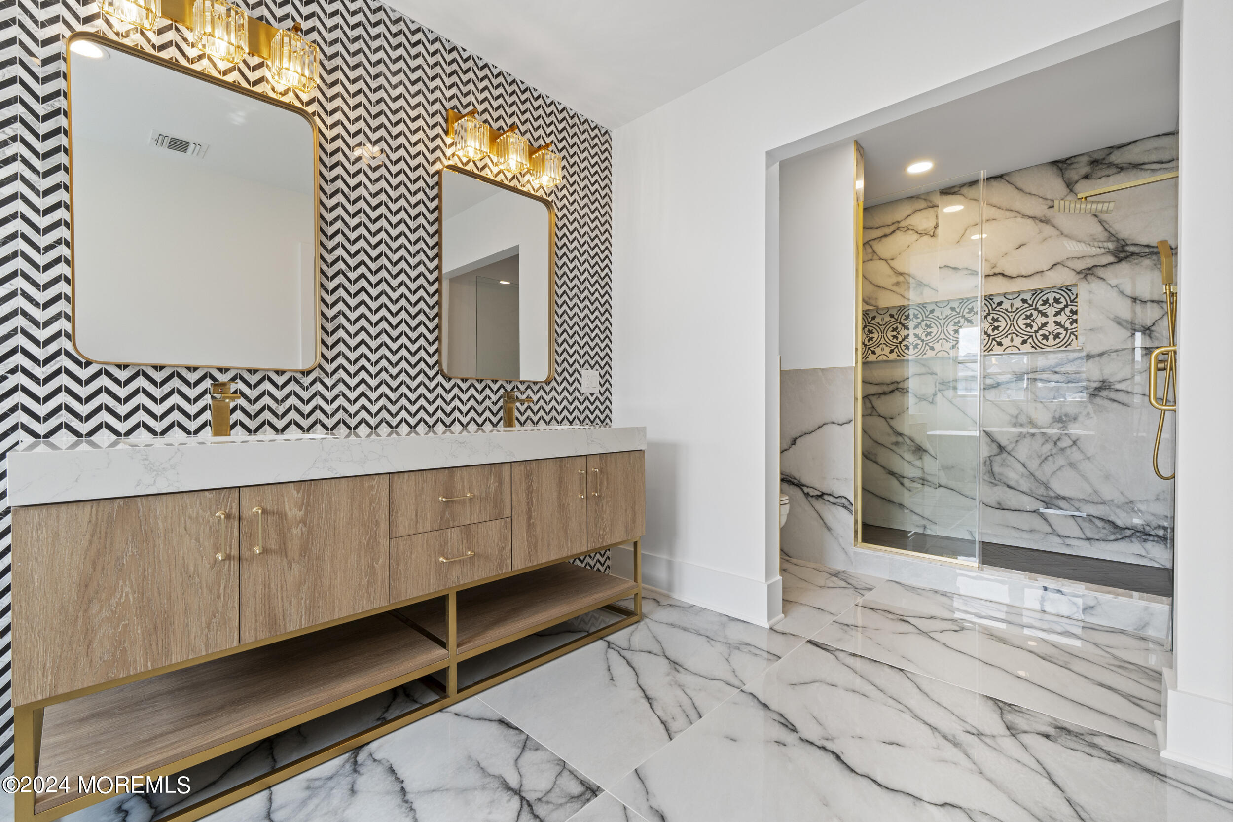 Long Branch, New Jersey, 07740, United States, 5 Bedrooms Bedrooms, ,4 BathroomsBathrooms,Residential,For Sale,1996653