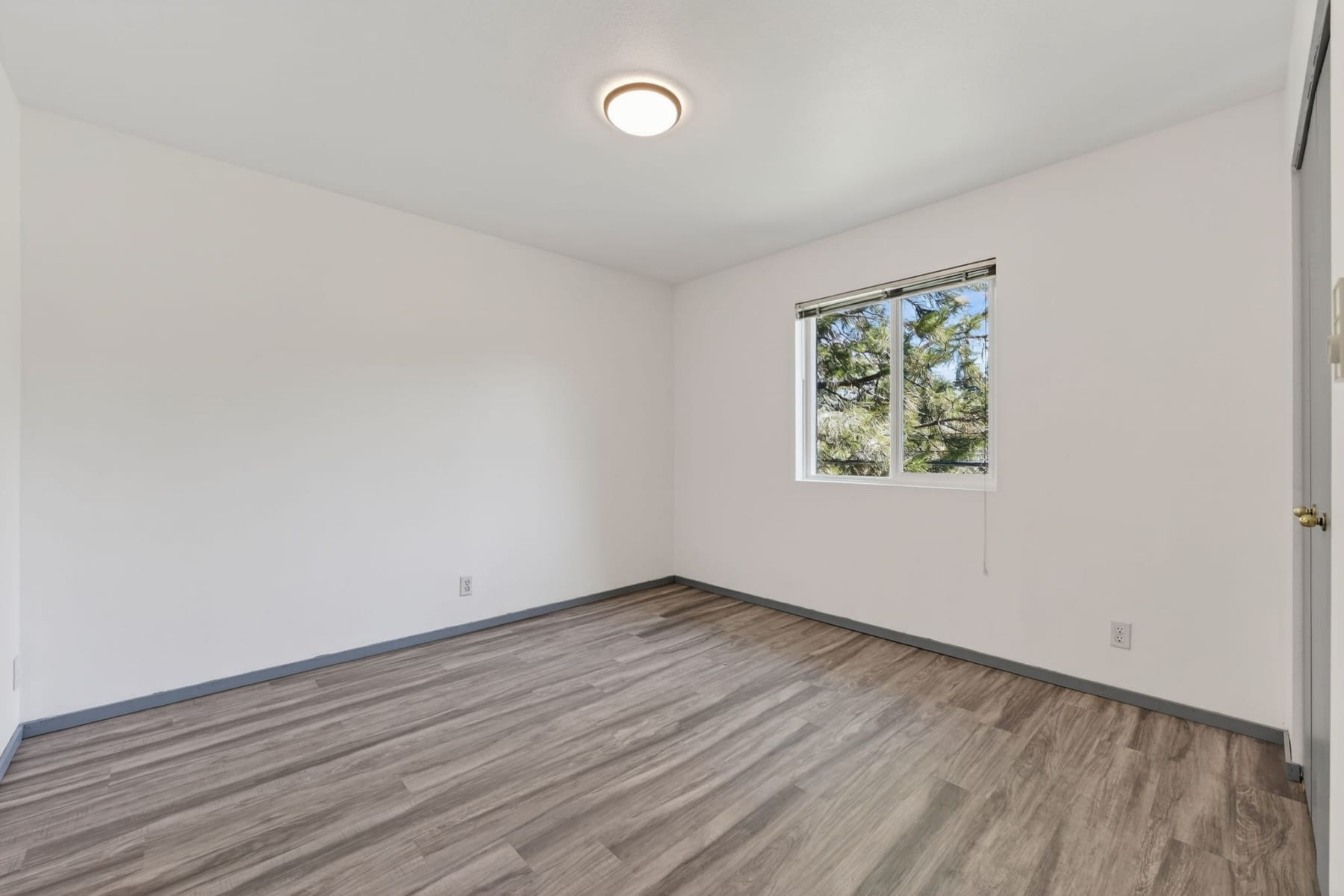  908 SE Stratford Court Bend, OR 97702 - 物件實景