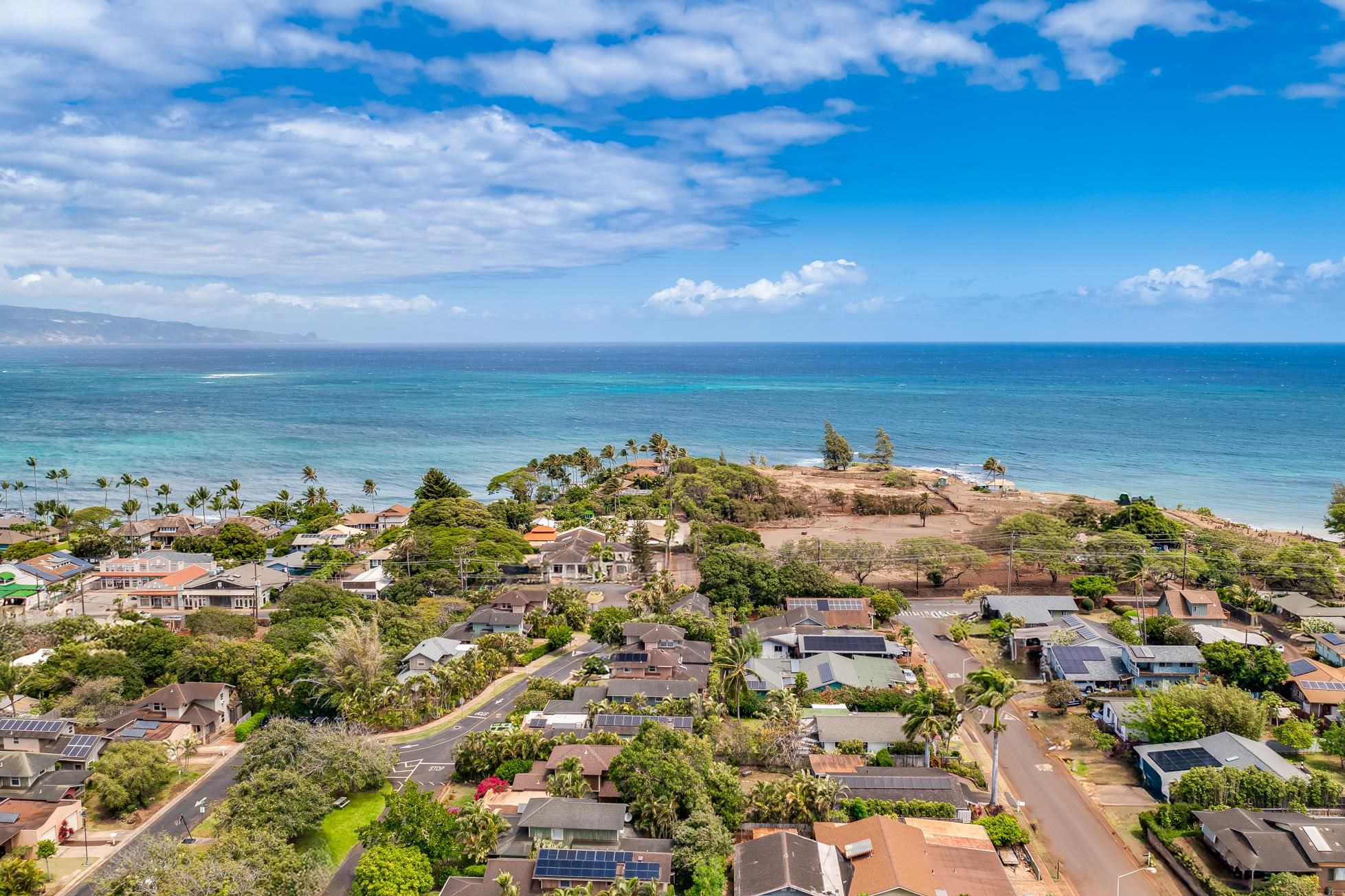 Paia, Hawaii, 96779, United States, 3 Bedrooms Bedrooms, ,2 BathroomsBathrooms,Residential,For Sale,1828199