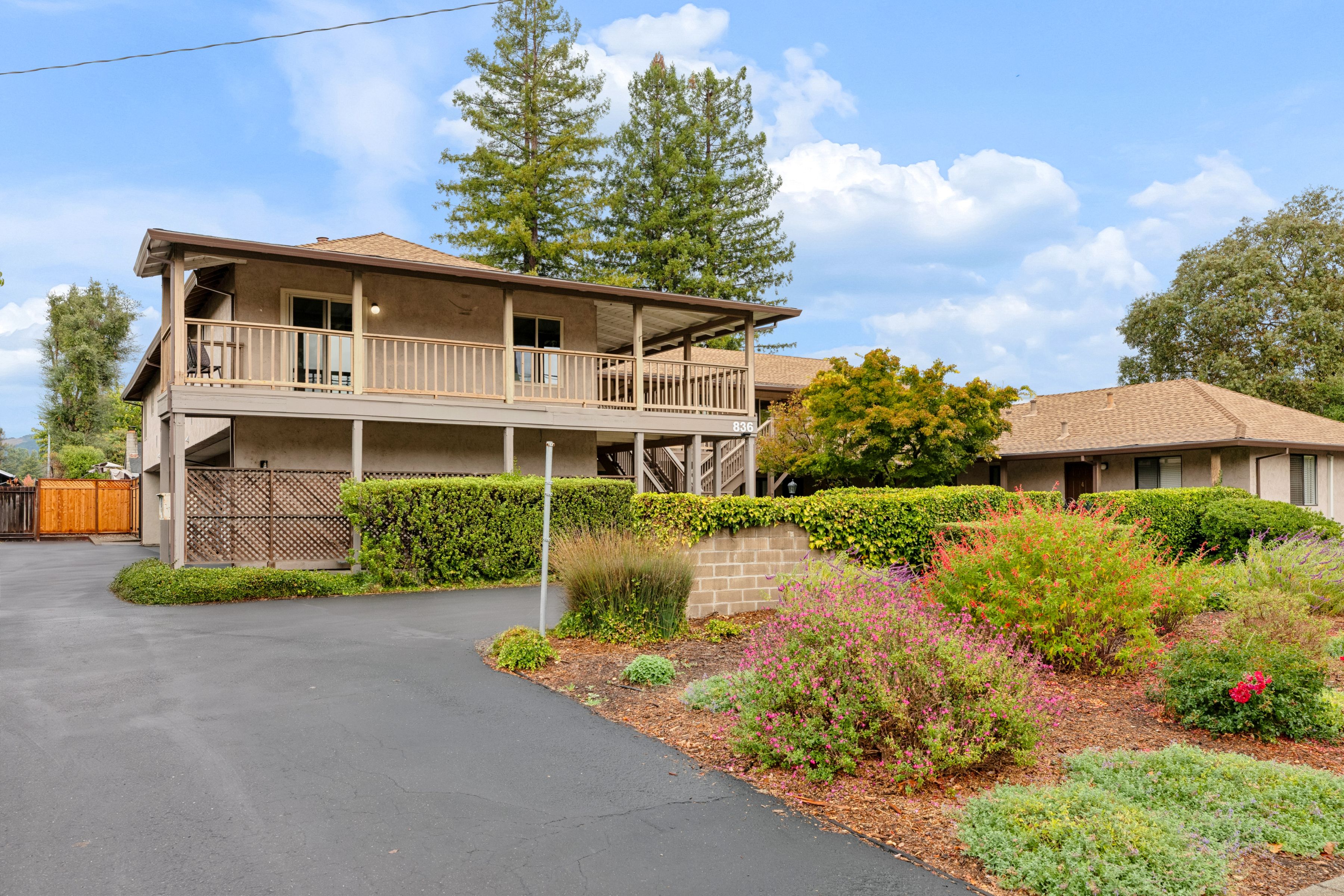  836 W. Spain Street #5 - 物件實景