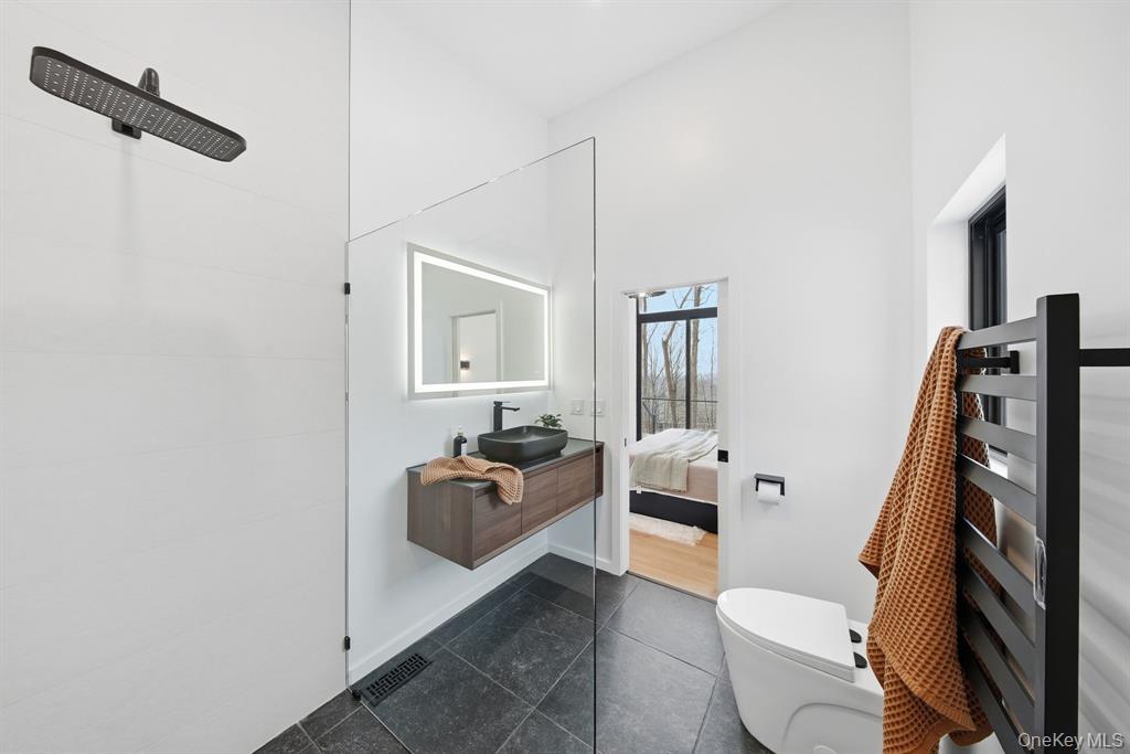 Neversink, New York, 12765, United States, 3 Bedrooms Bedrooms, ,2 BathroomsBathrooms,Residential,For Sale,2010737