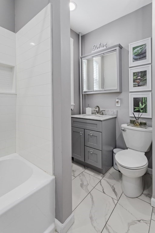 Revere, Massachusetts, 02151, United States, 4 Bedrooms Bedrooms, ,2 BathroomsBathrooms,Residential,For Sale,1878576