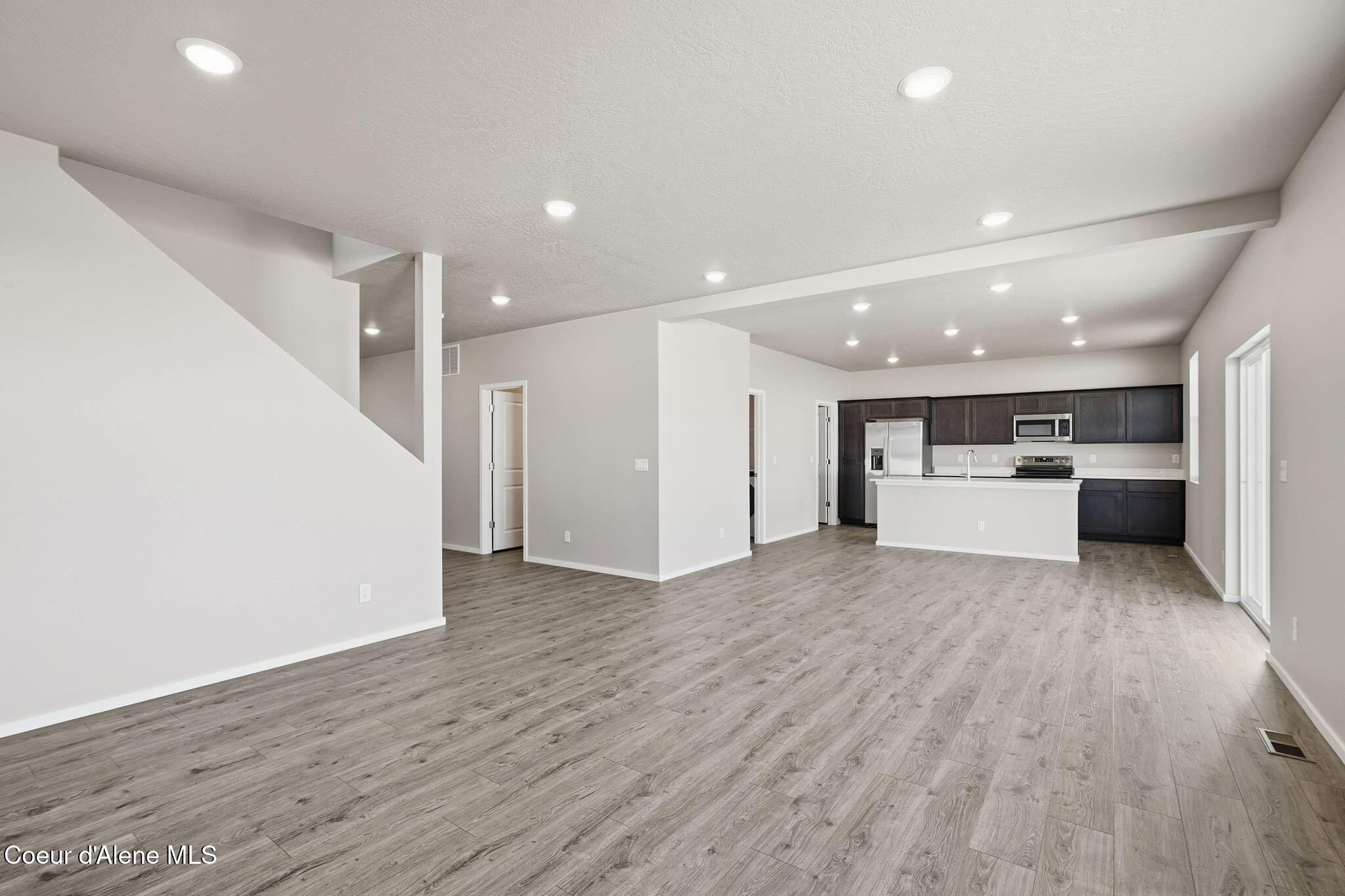 Post Falls, Idaho, 83854, United States, 4 Bedrooms Bedrooms, ,3 BathroomsBathrooms,Residential,For Sale,1973812