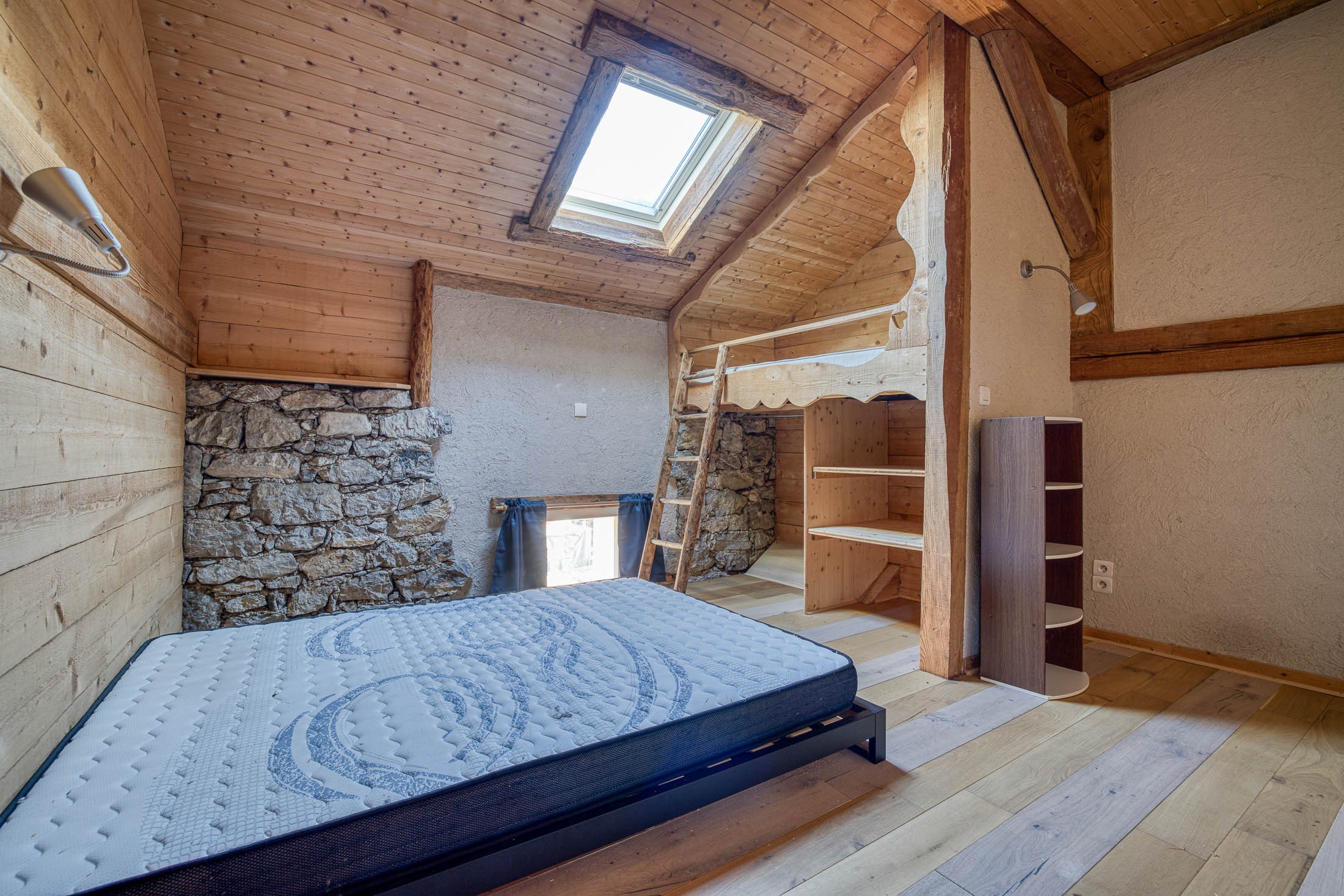  A beautiful, fully renovated chalet-style apartment - 物件實景