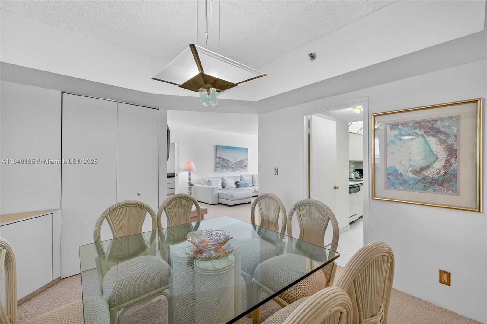 Aventura, Florida, 33180, United States, 2 Bedrooms Bedrooms, ,2 BathroomsBathrooms,Residential,For Sale,1897536